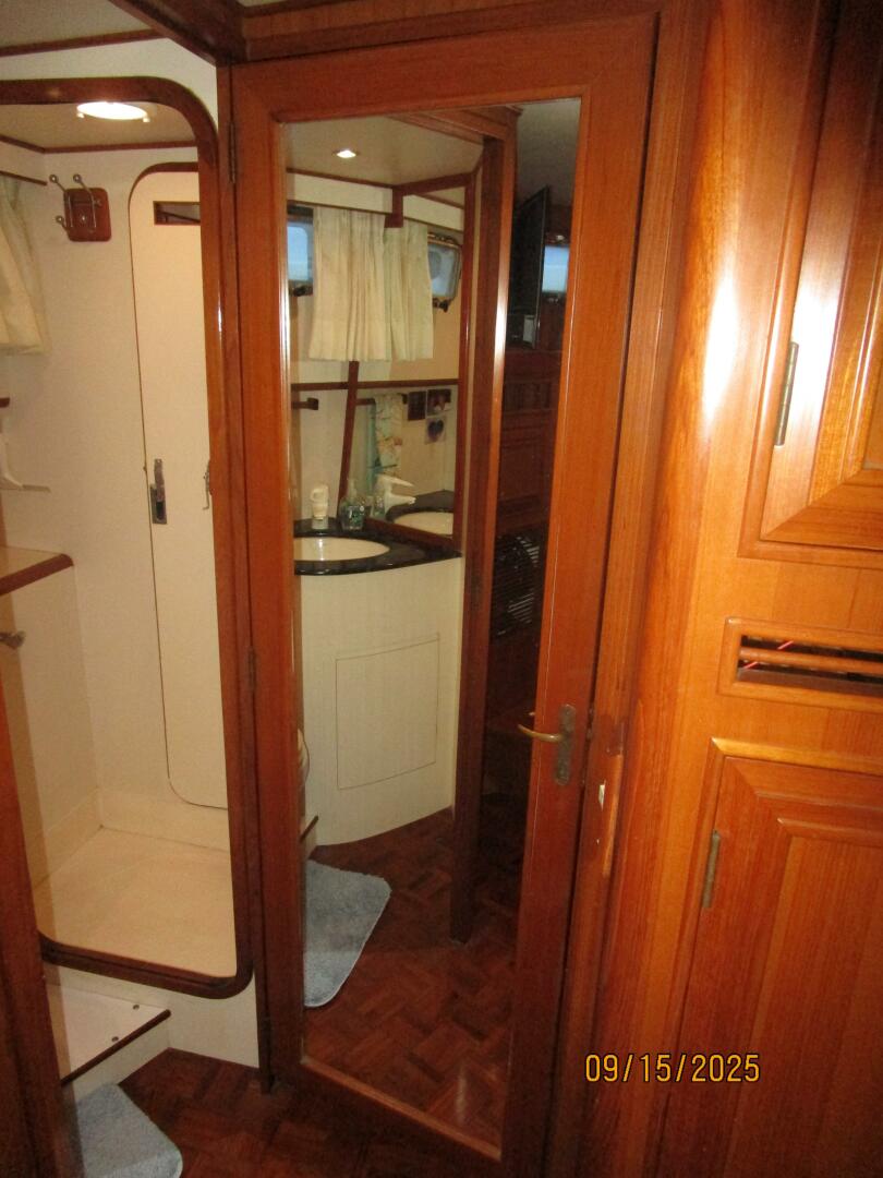 2000 Ocean Alexander 450 Classico - Image 54