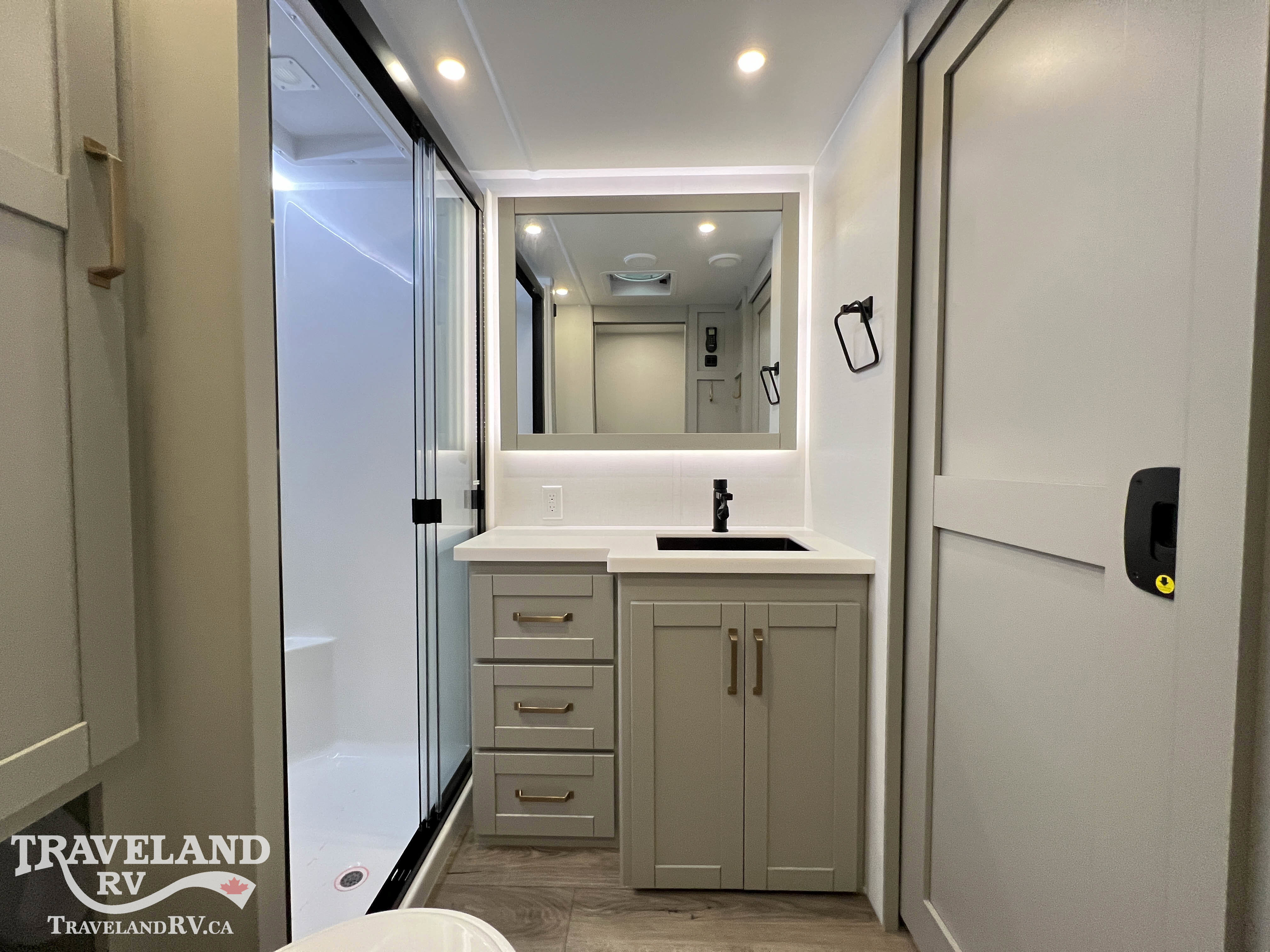 2026 Brinkley RV Model Z 3200 - Image 34