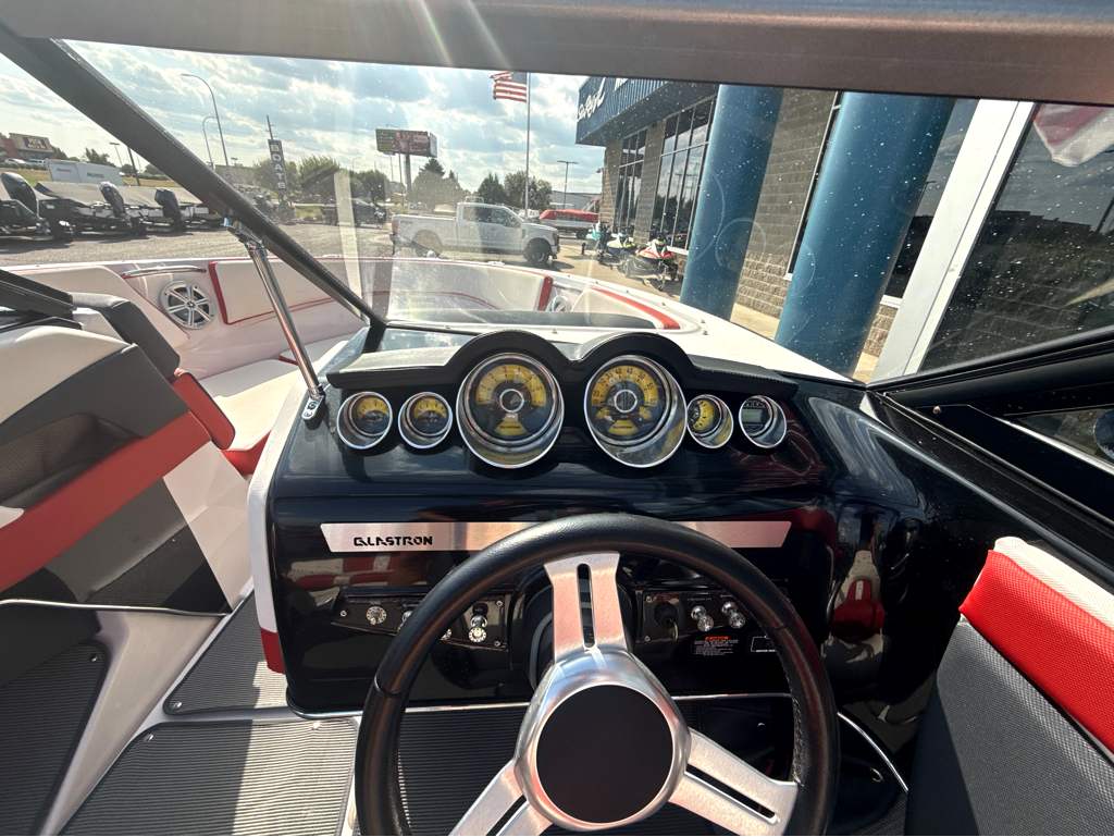 2016 Glastron GTS225 - Image 18