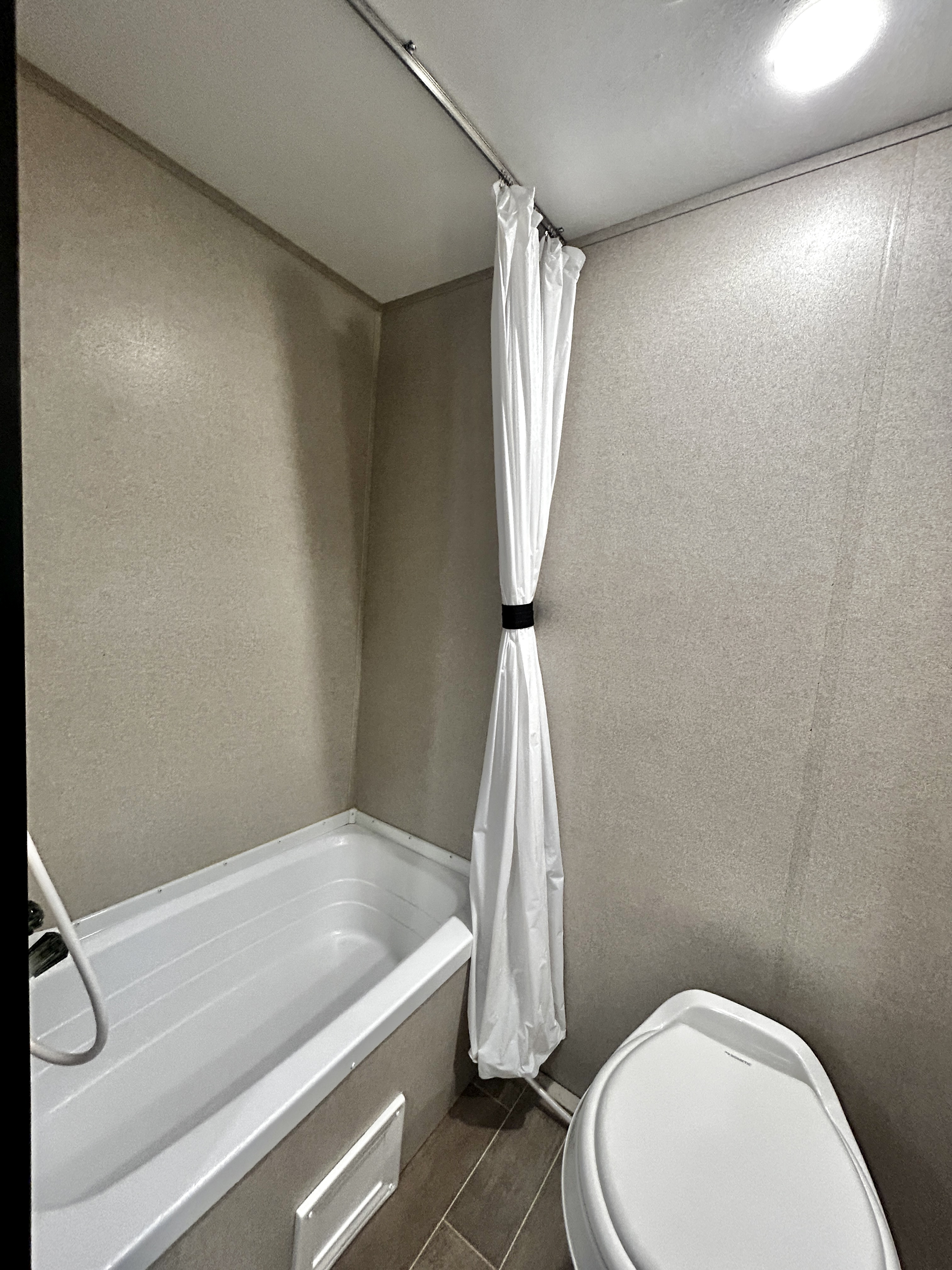 2019 Keystone Springdale Mini 1790FQ - Image 15