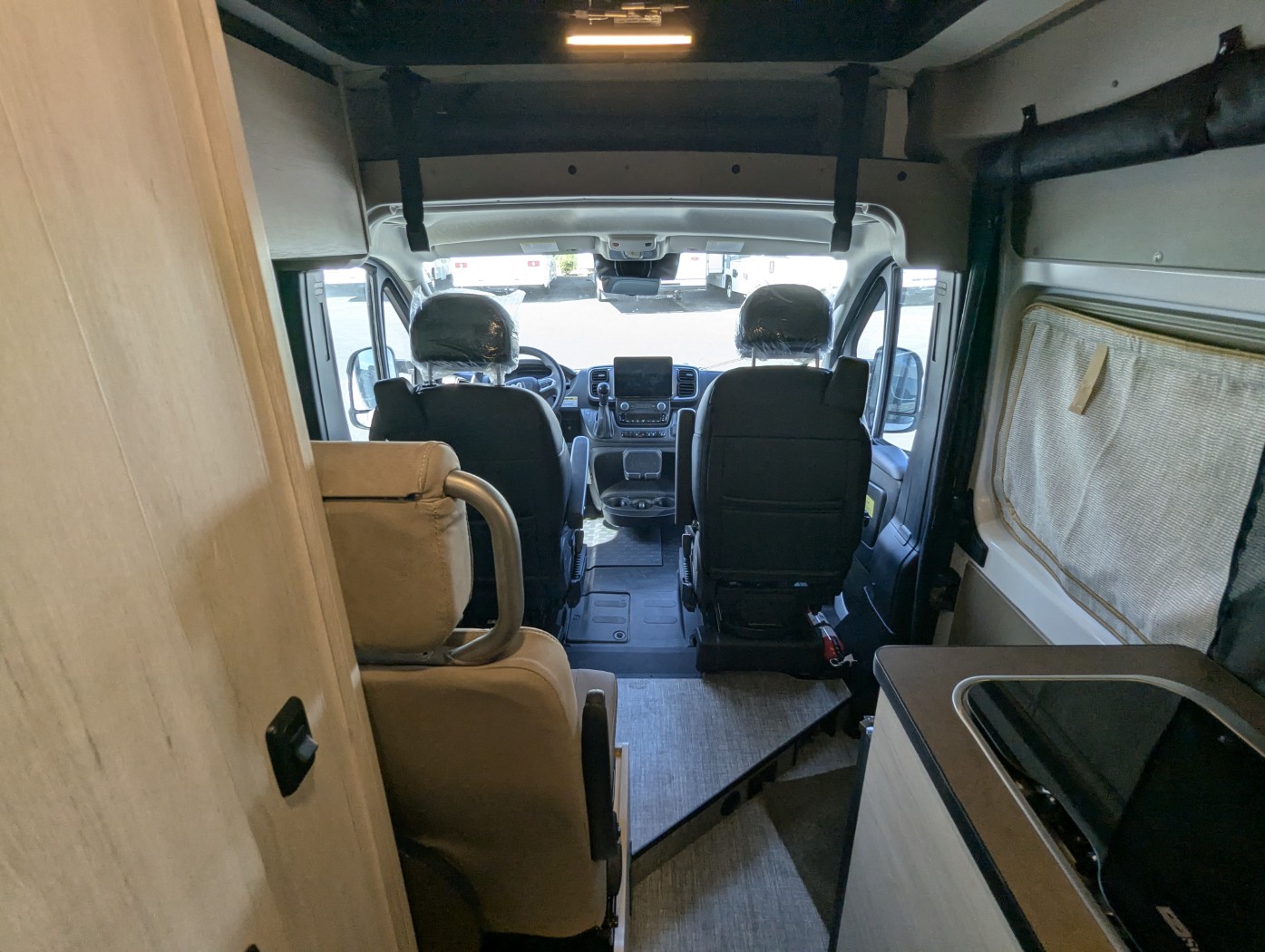 2027 Winnebago Solis 59PX - Image 28