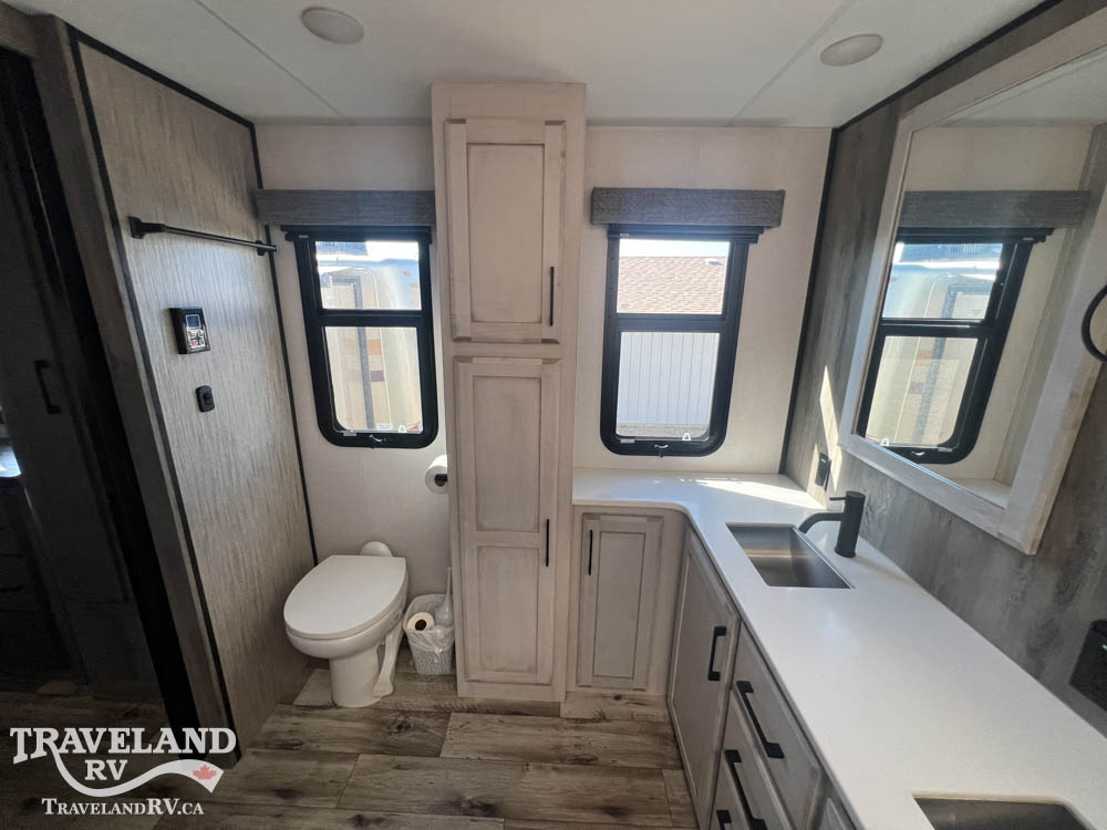 2023 KZ RV Durango Gold G386FLF - Image 38