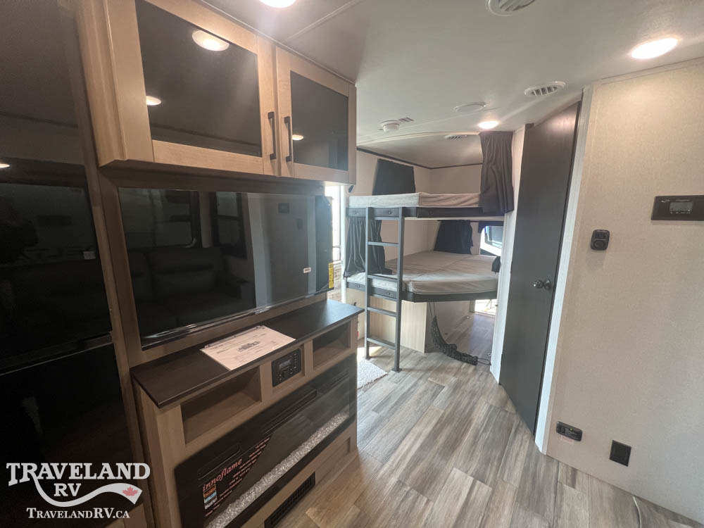 2026 Highland Ridge Range Lite 270DBL - Image 12