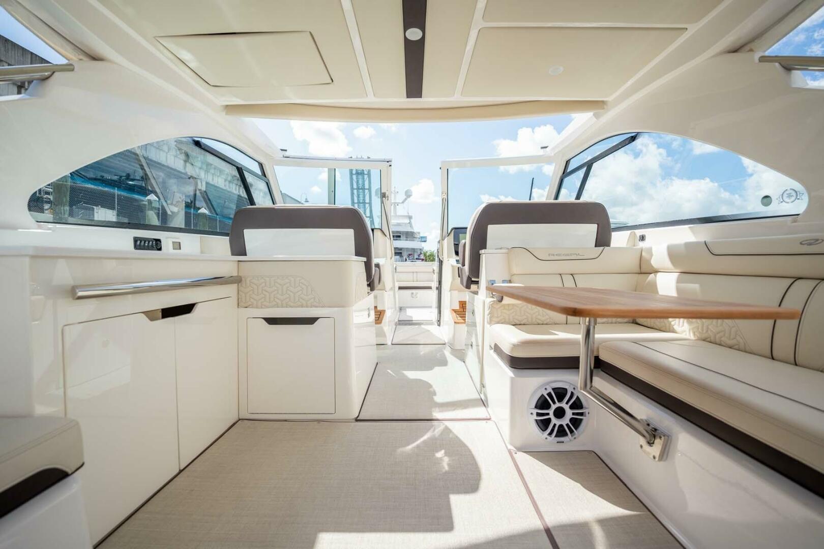 2022 Regal LX36 - Image 21