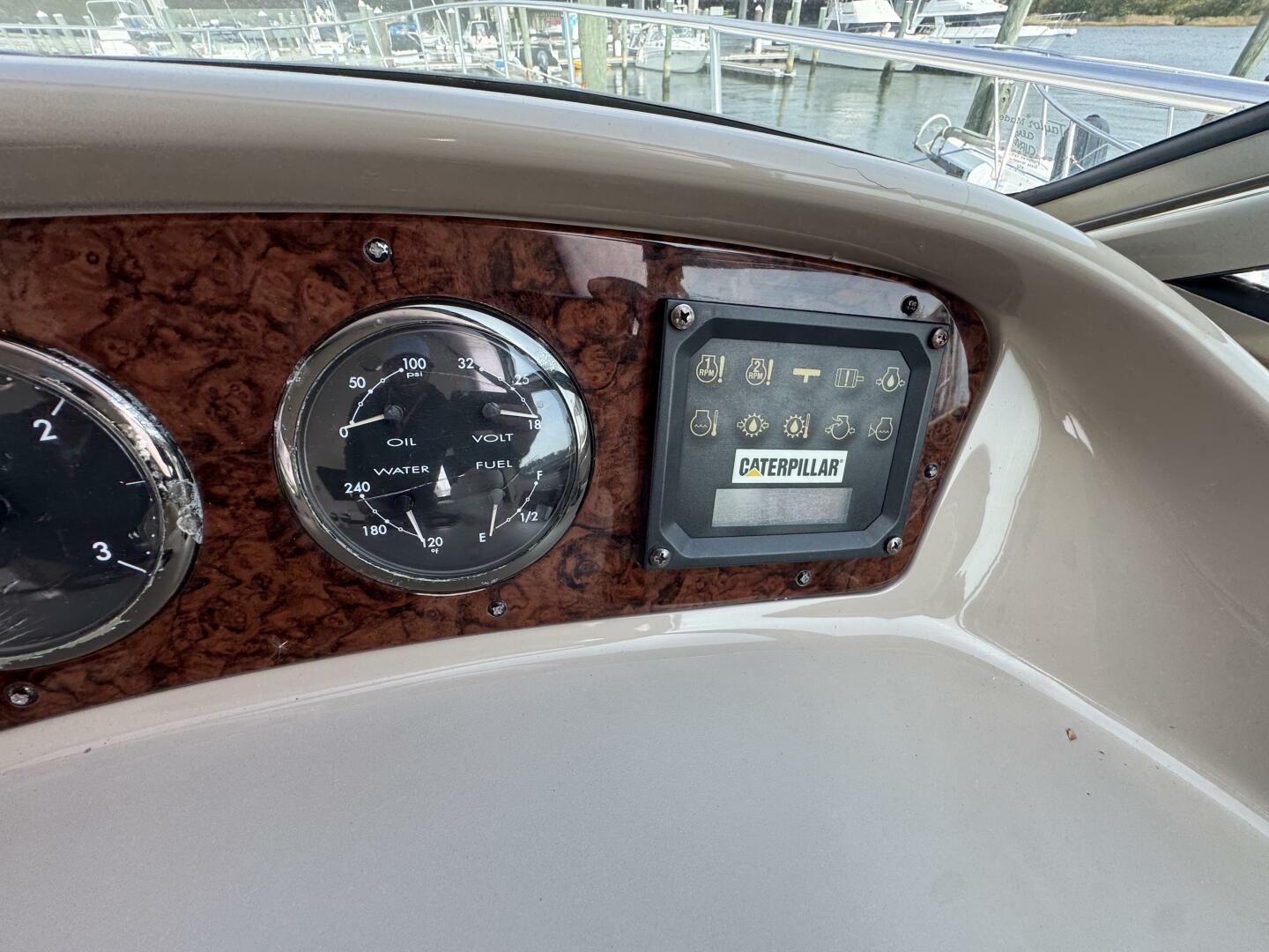 2001 Sea Ray 510 SUNDANCER - Image 13