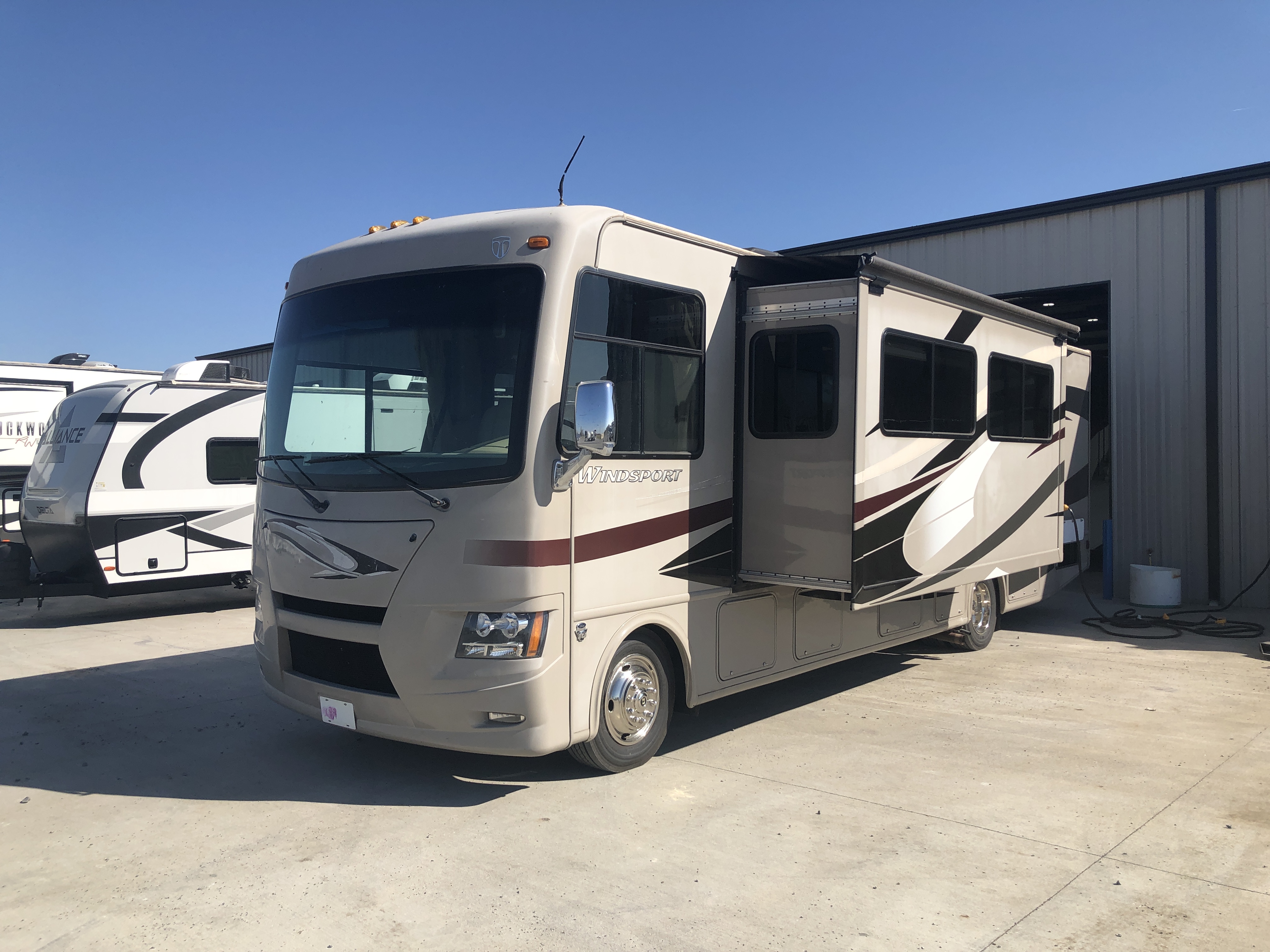 2013 Thor Motor Coach Windsport 32A - Image 21