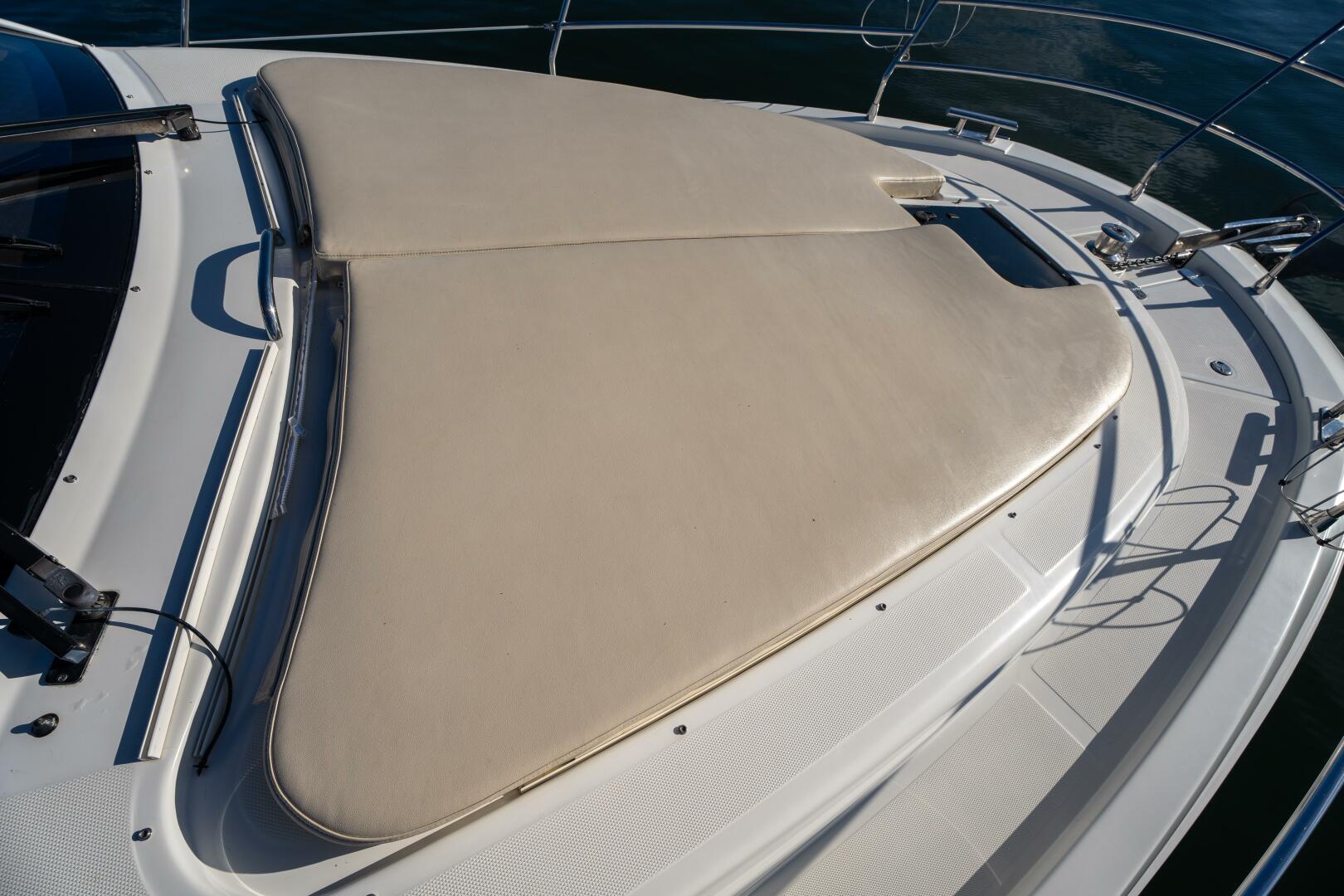 2013 Azimut 40 Flybridge - Image 83