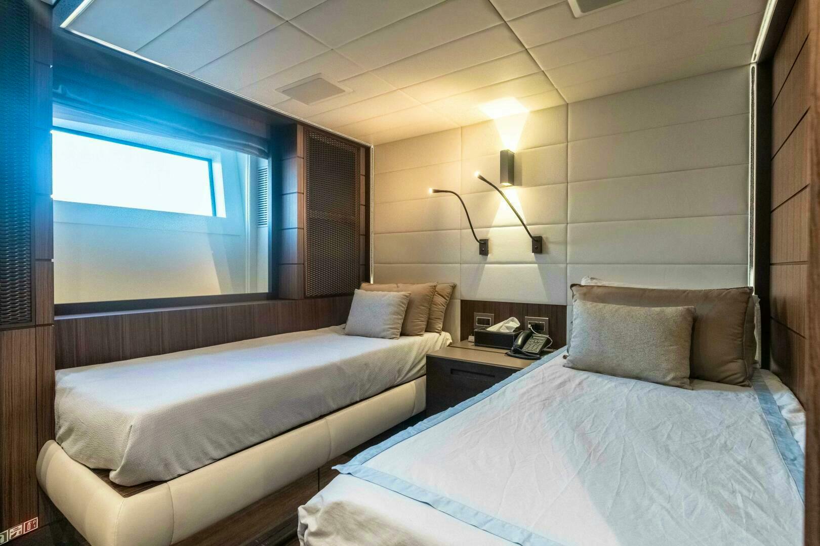 2015 Benetti Benetti Classic 121 - Image 42