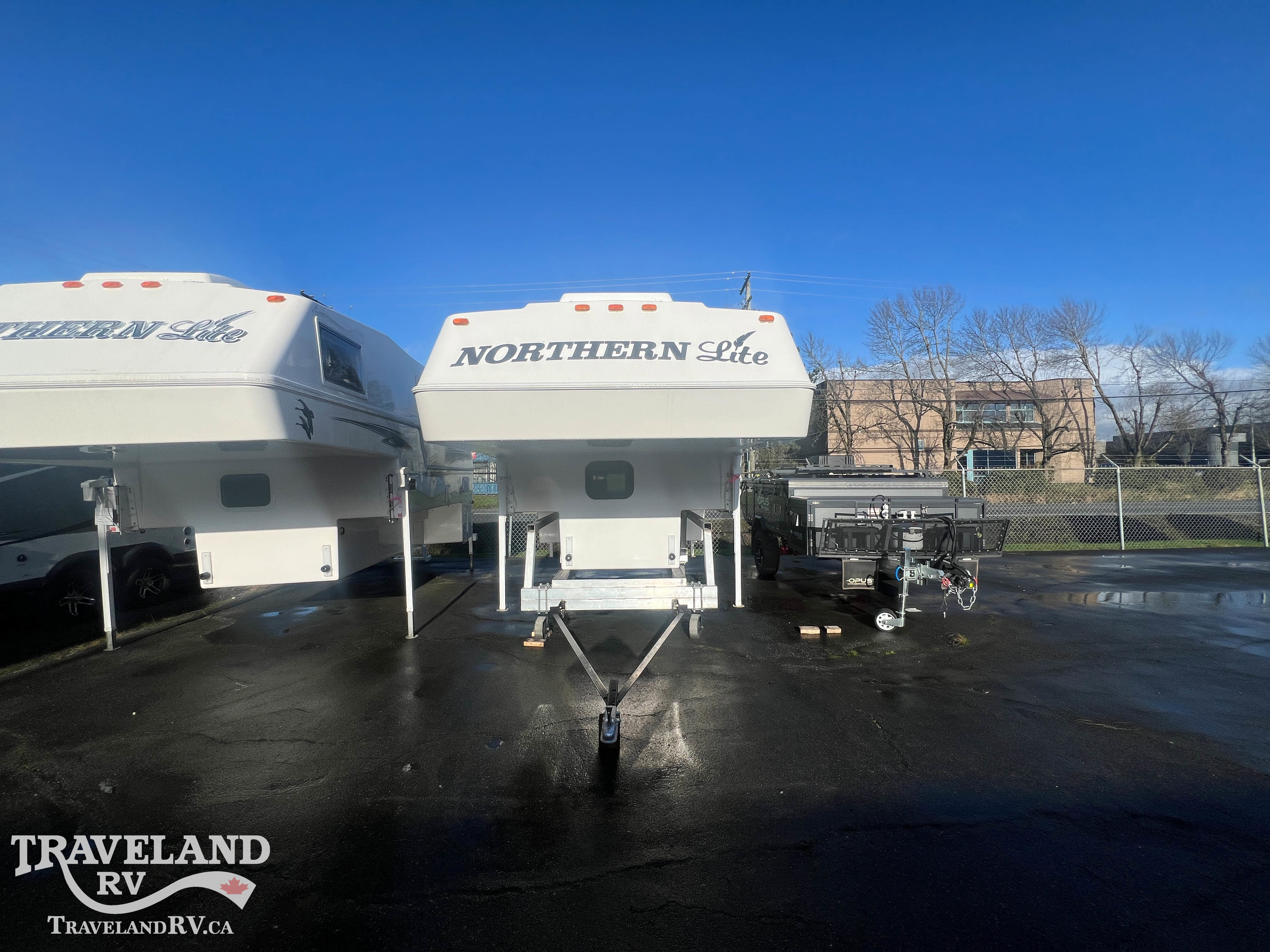 2023 NORTHERN LITE SPECIAL EDITION 8-11EX LE WB - Image 1