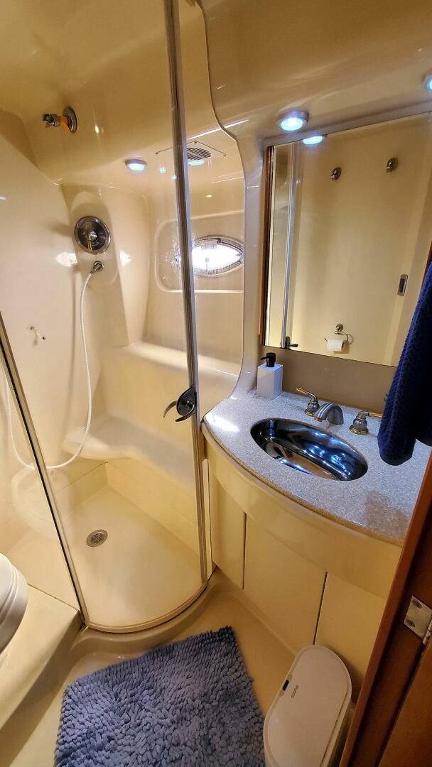 2004 Meridian 411 Sedan Bridge - Image 27