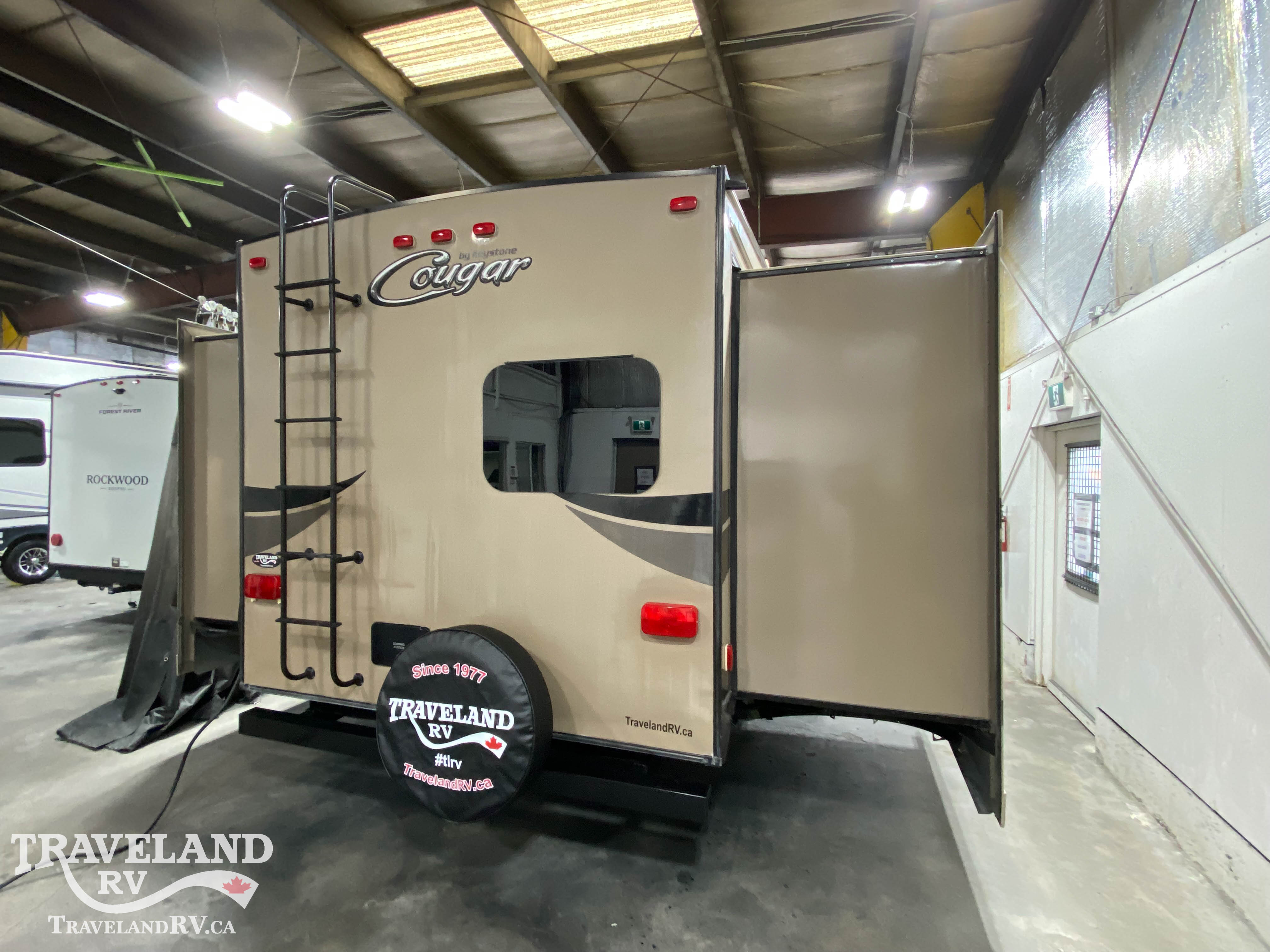 2015 KEYSTONE COUGAR X-LITE 29ROB - Image 5