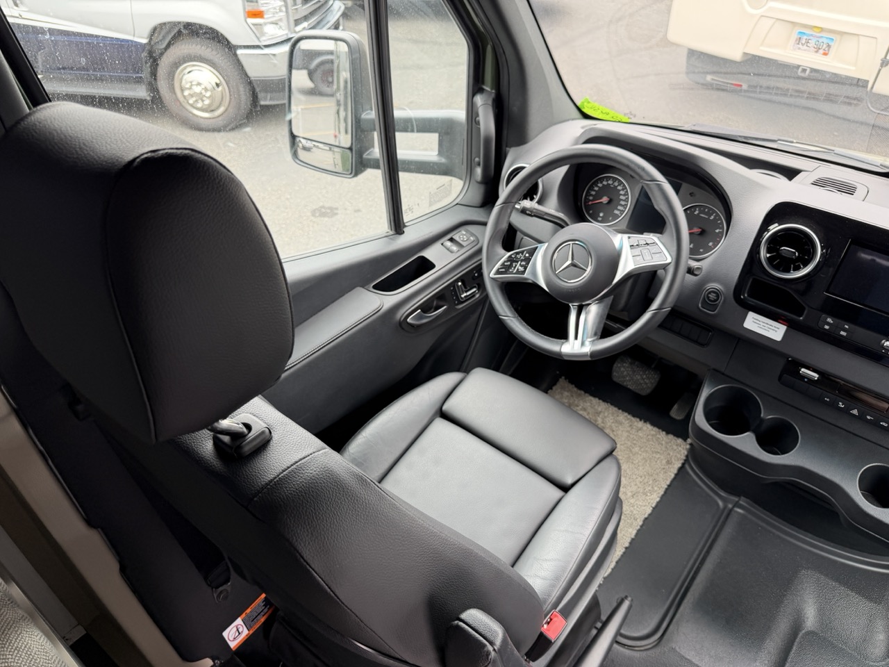 2026 Entegra Coach Condor 23S - Image 6