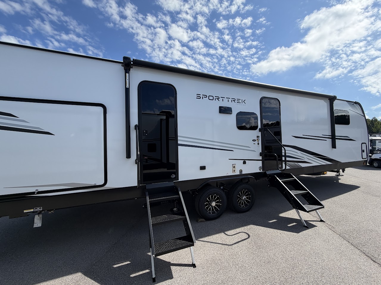 2027 VENTURE RV SPORTTREK 343VBH - Image 14