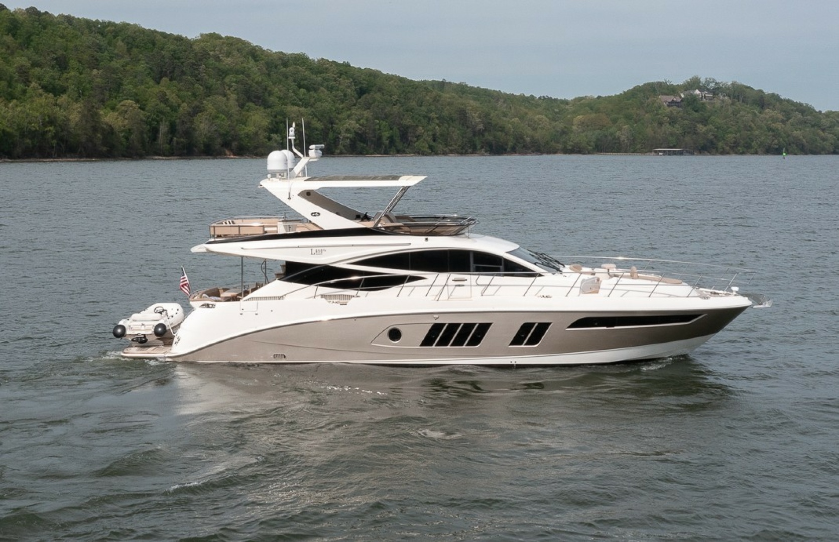 2018 Sea Ray L650 FLY - Image 1