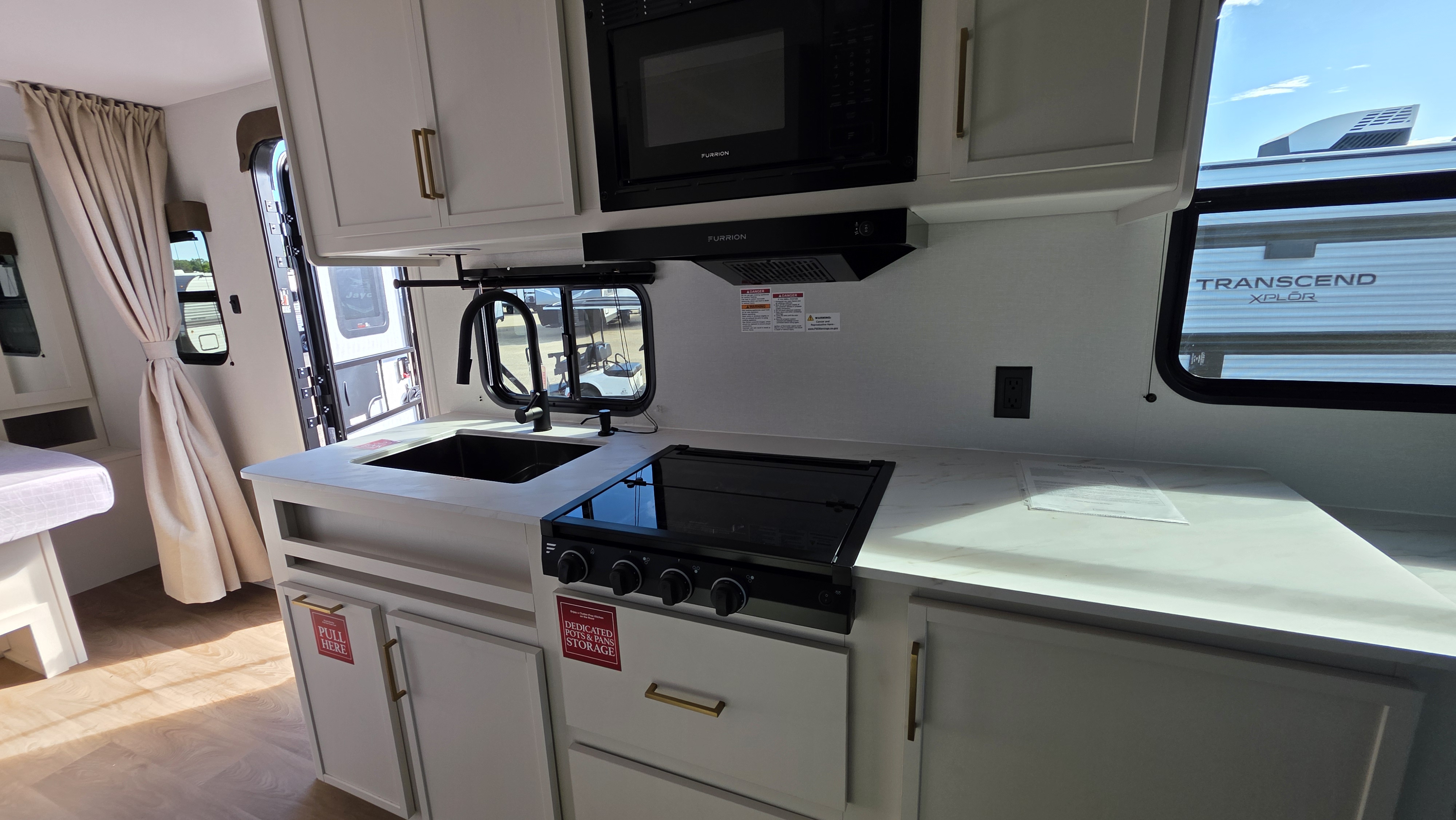 2027 GRAND DESIGN TRANSCEND 21RLX - Image 16