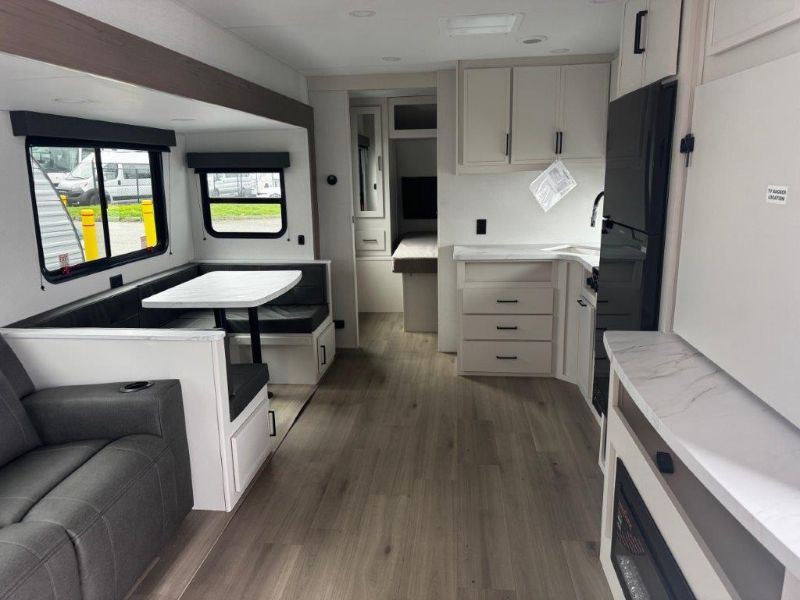 2026 Grand Design Momentum MAV 28MAV - Image 11