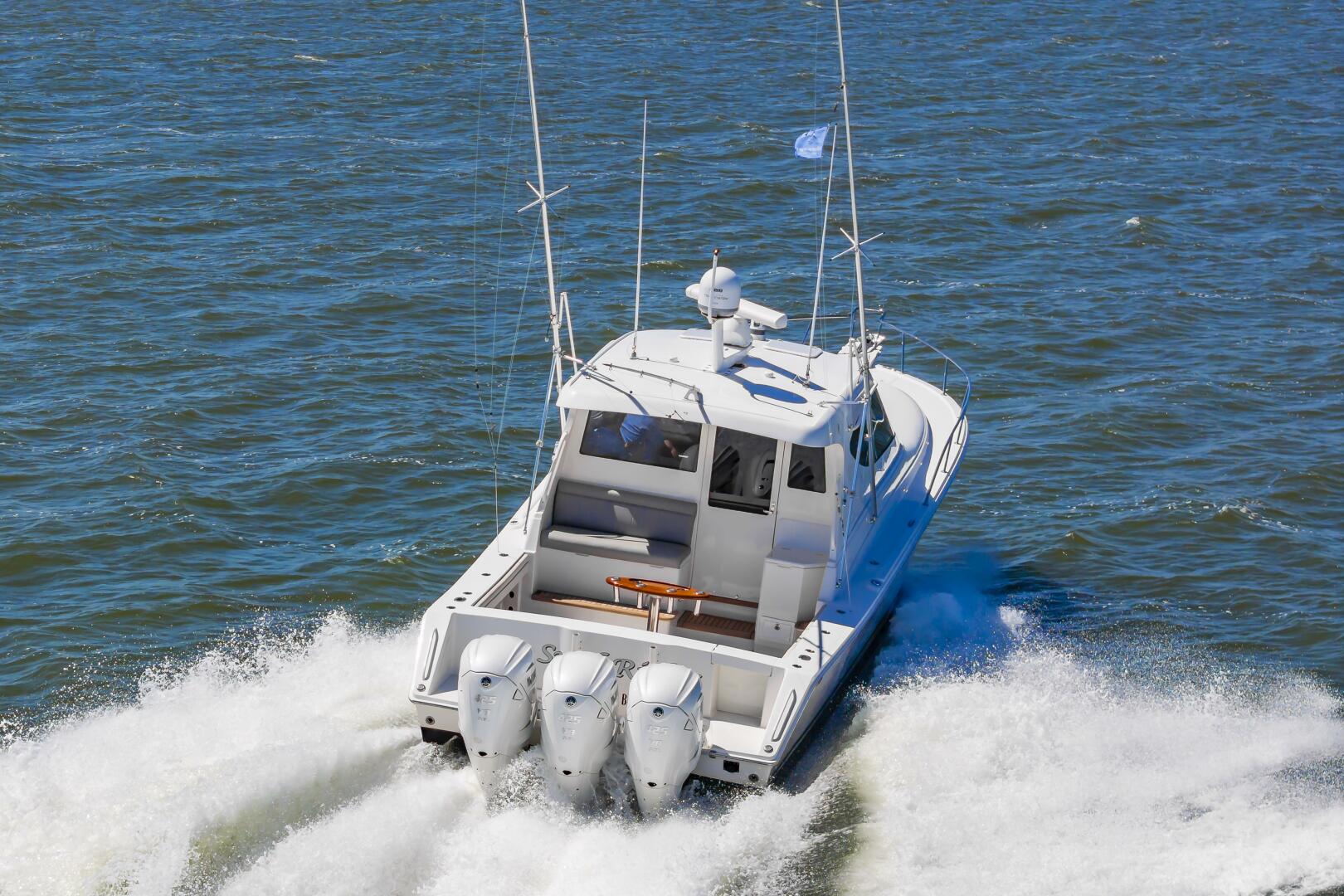 2014 Jupiter 41 Sport Bridge - Image 6