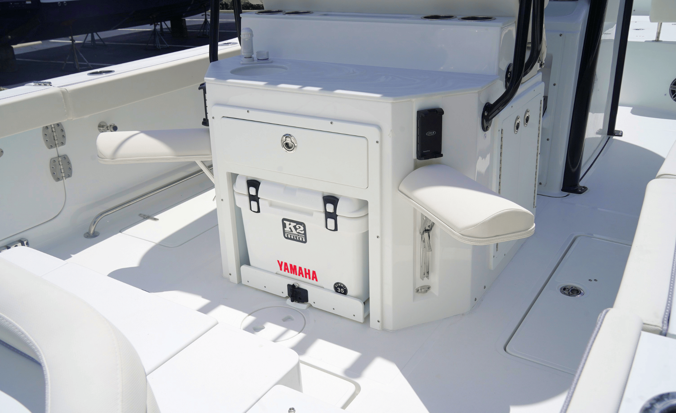 2027 SEA HUNT ULTRA 265SE - Image 19