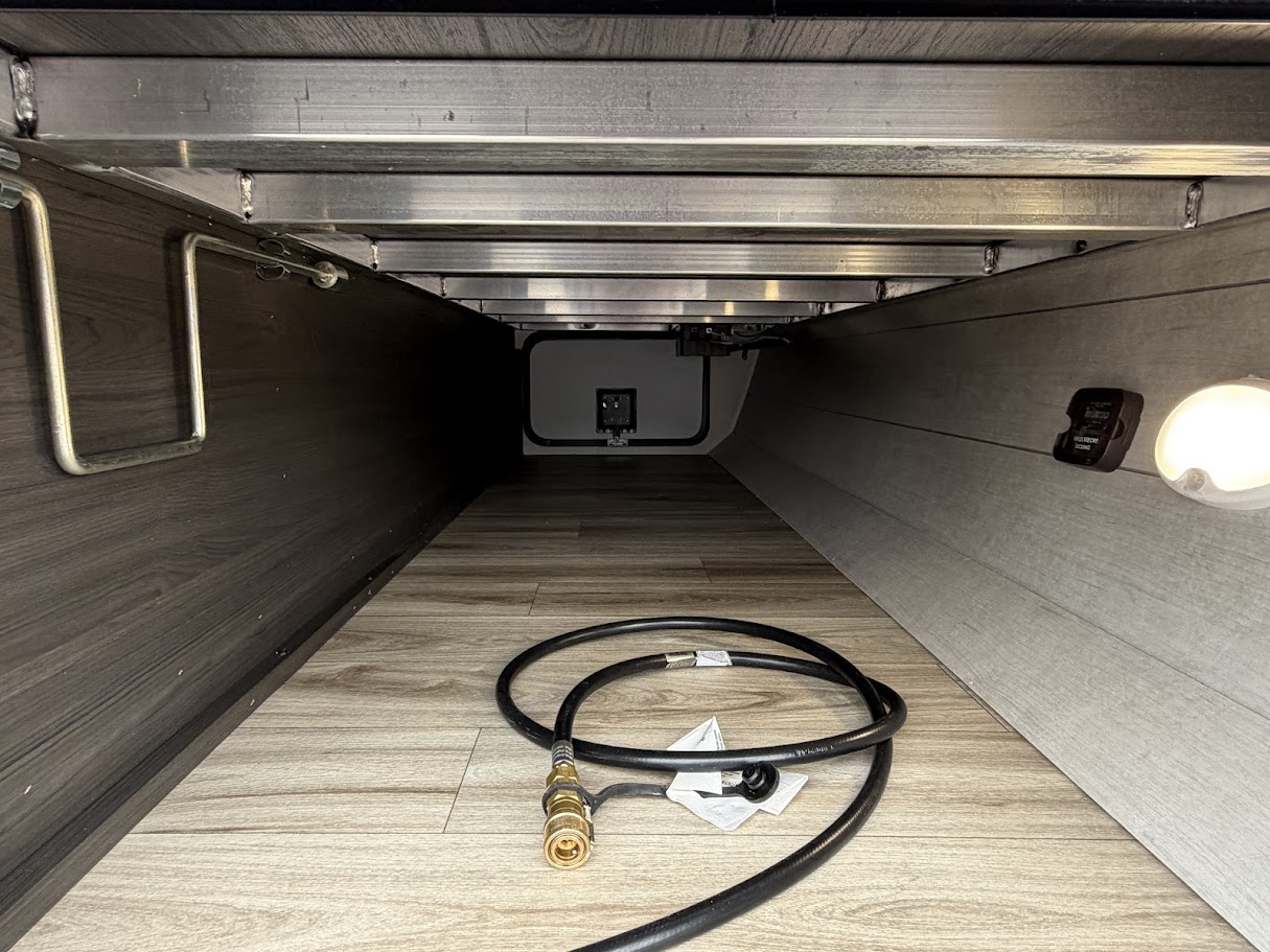 2026 VENTURE RV SPORTTREK 343VIK - Image 12