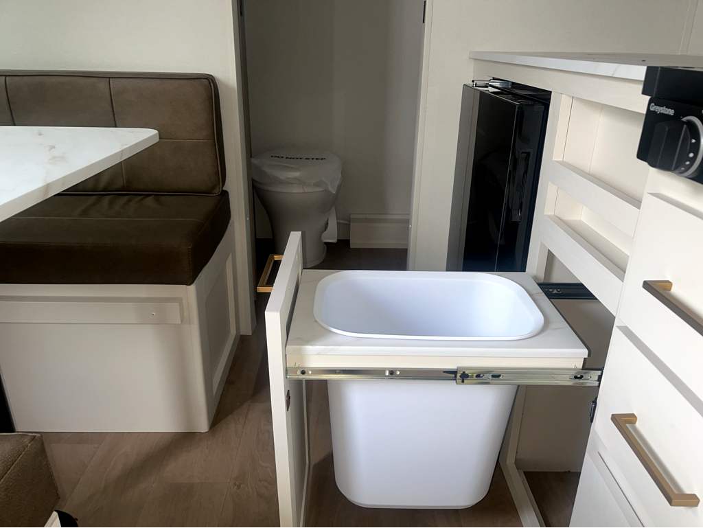 2026 GRAND DESIGN TRANSCEND 151RB - Image 18