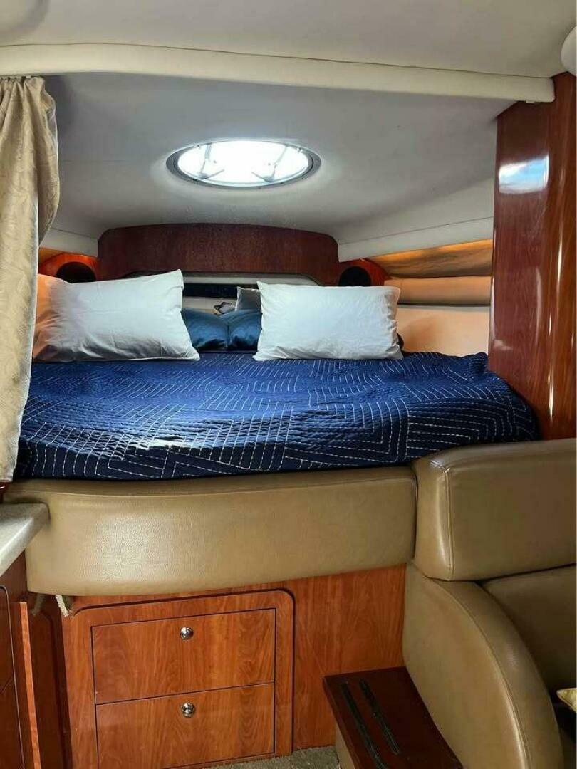 2006 Crownline 340 CR - Image 14
