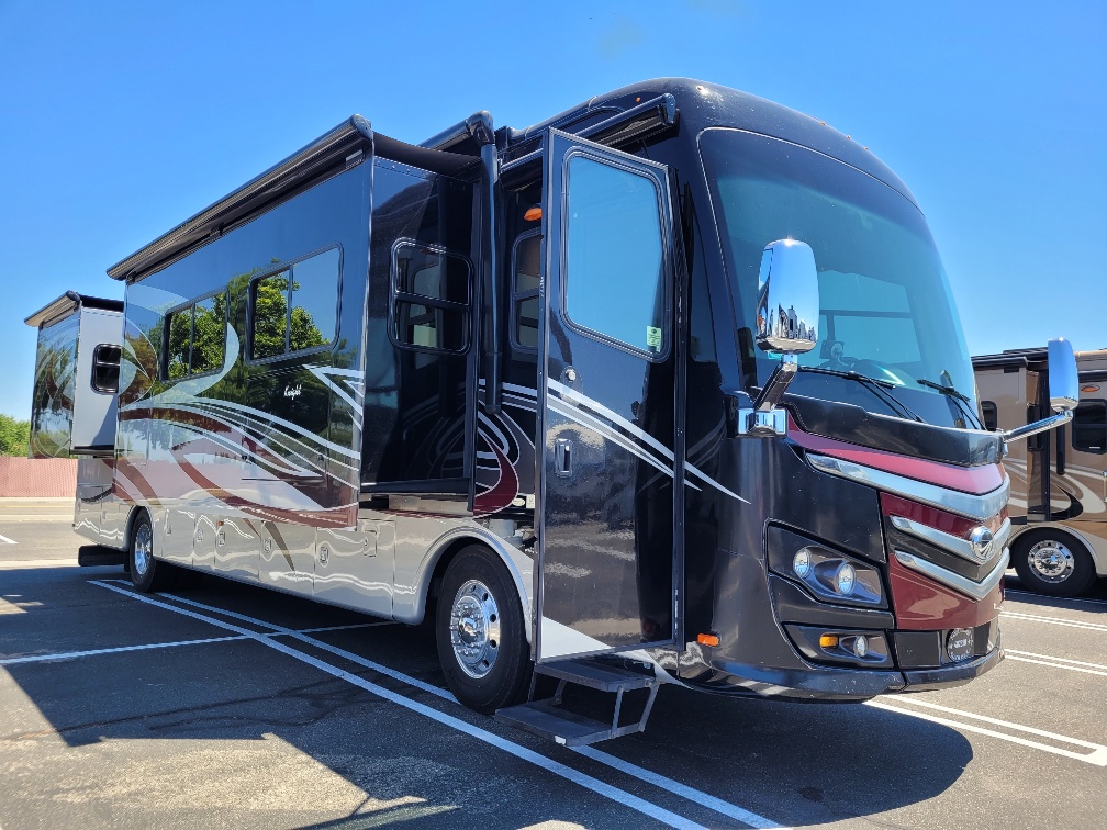 2012 Monaco RV Knight 40PDQ - Image 1