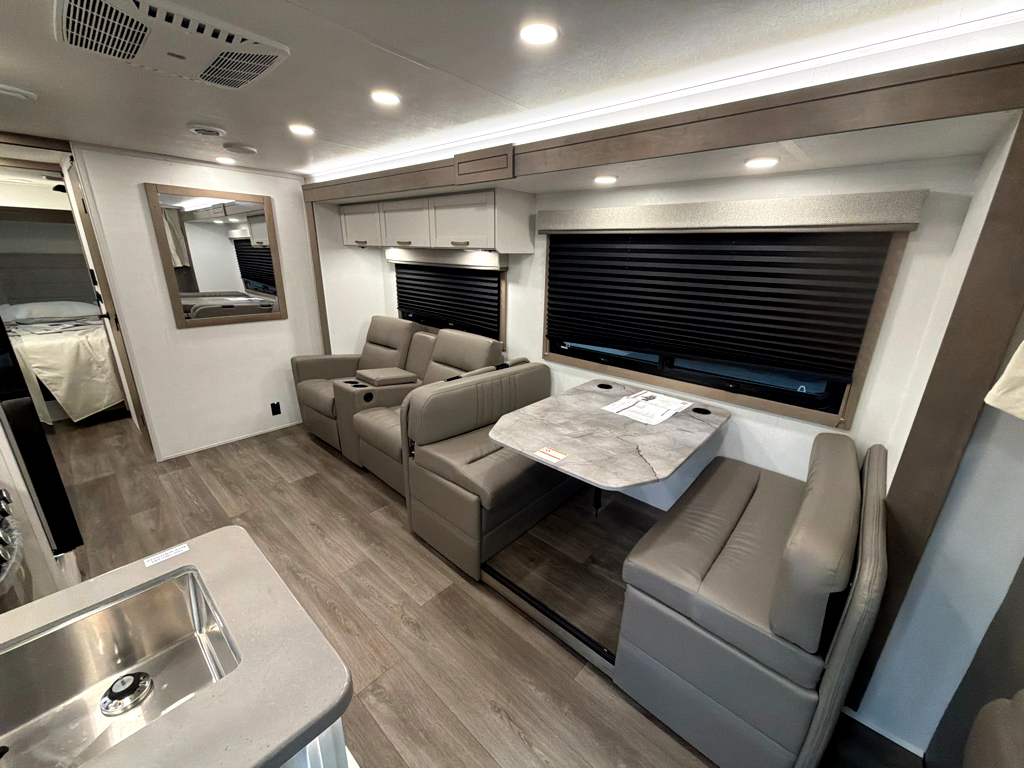 2027 ENTEGRA COACH ODYSSEY 30Z - Image 7