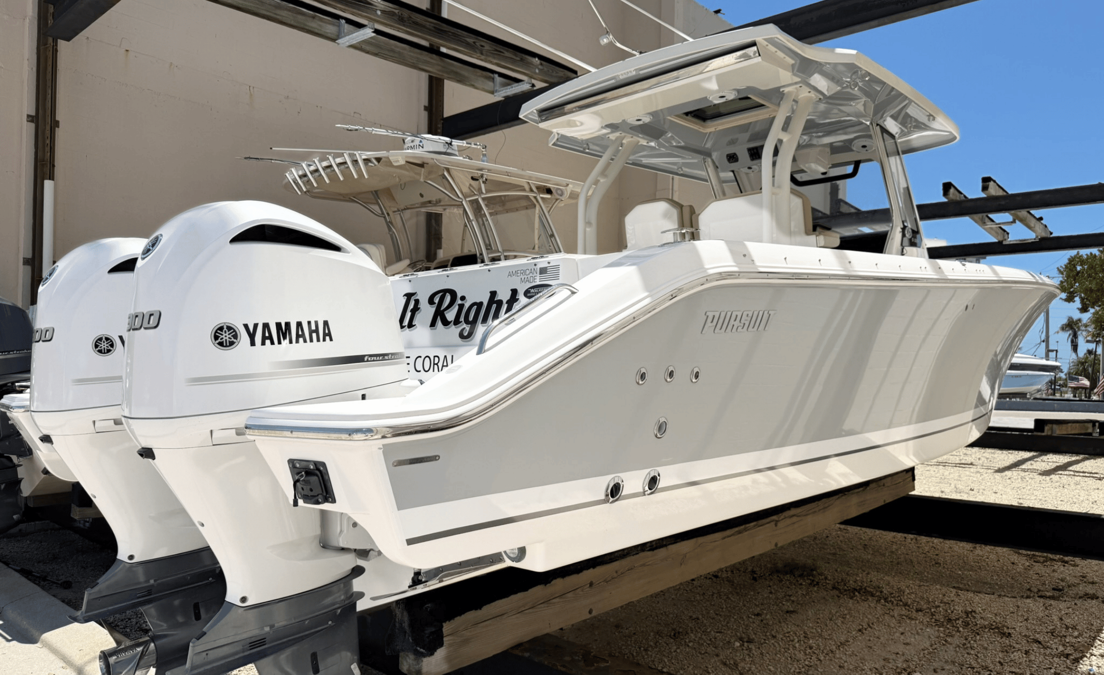 2020 PURSUIT S328 - Image 69