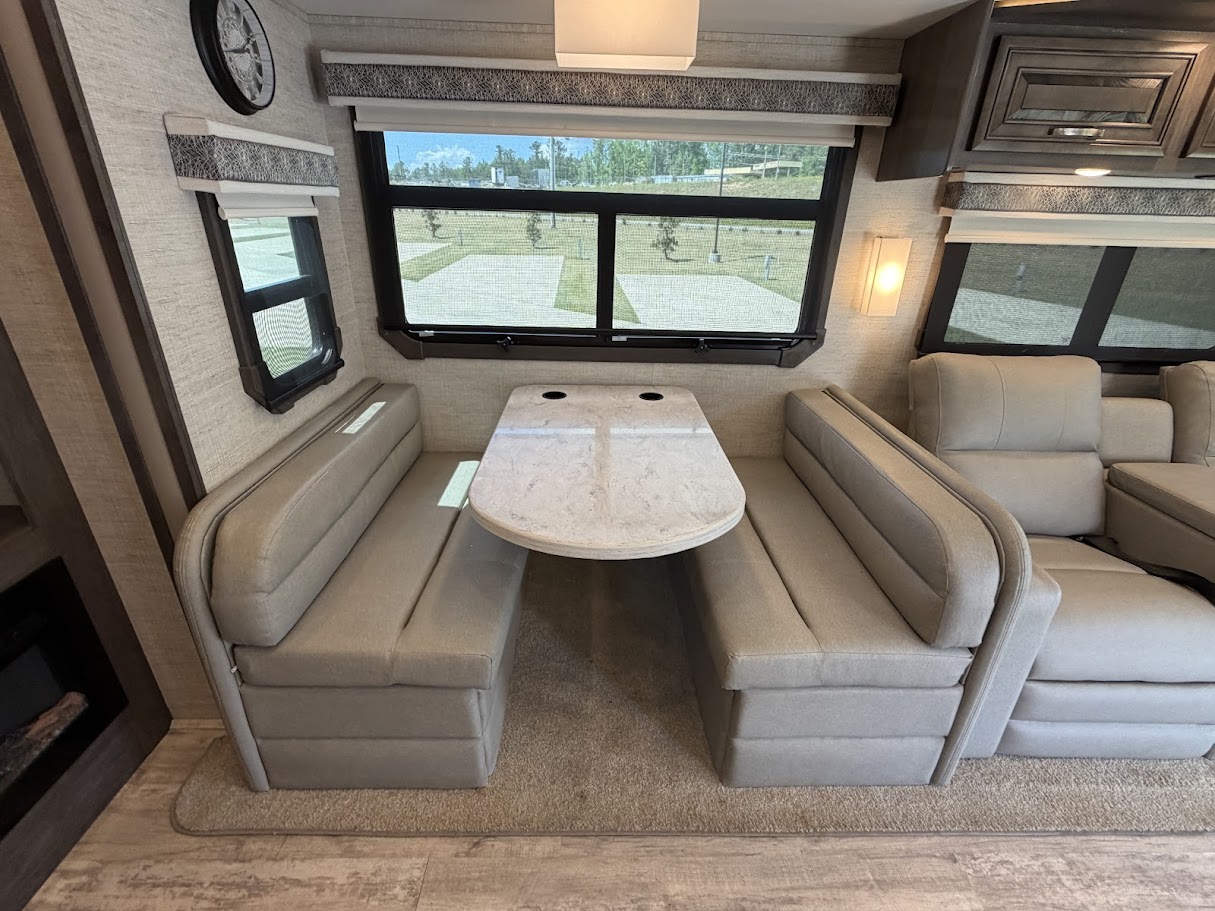 2022 JAYCO SENECA 37M - Image 13