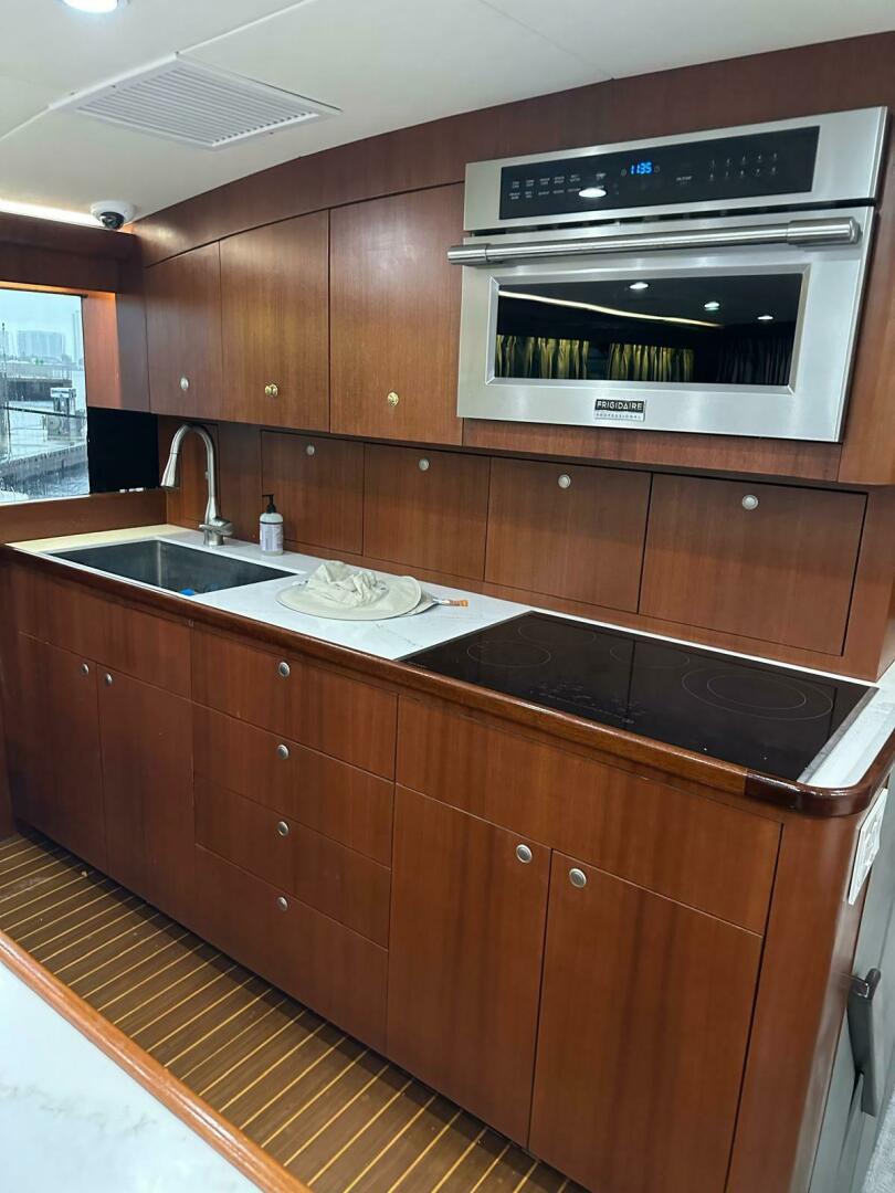 2001 Buddy Davis SPORTFISH - Image 14