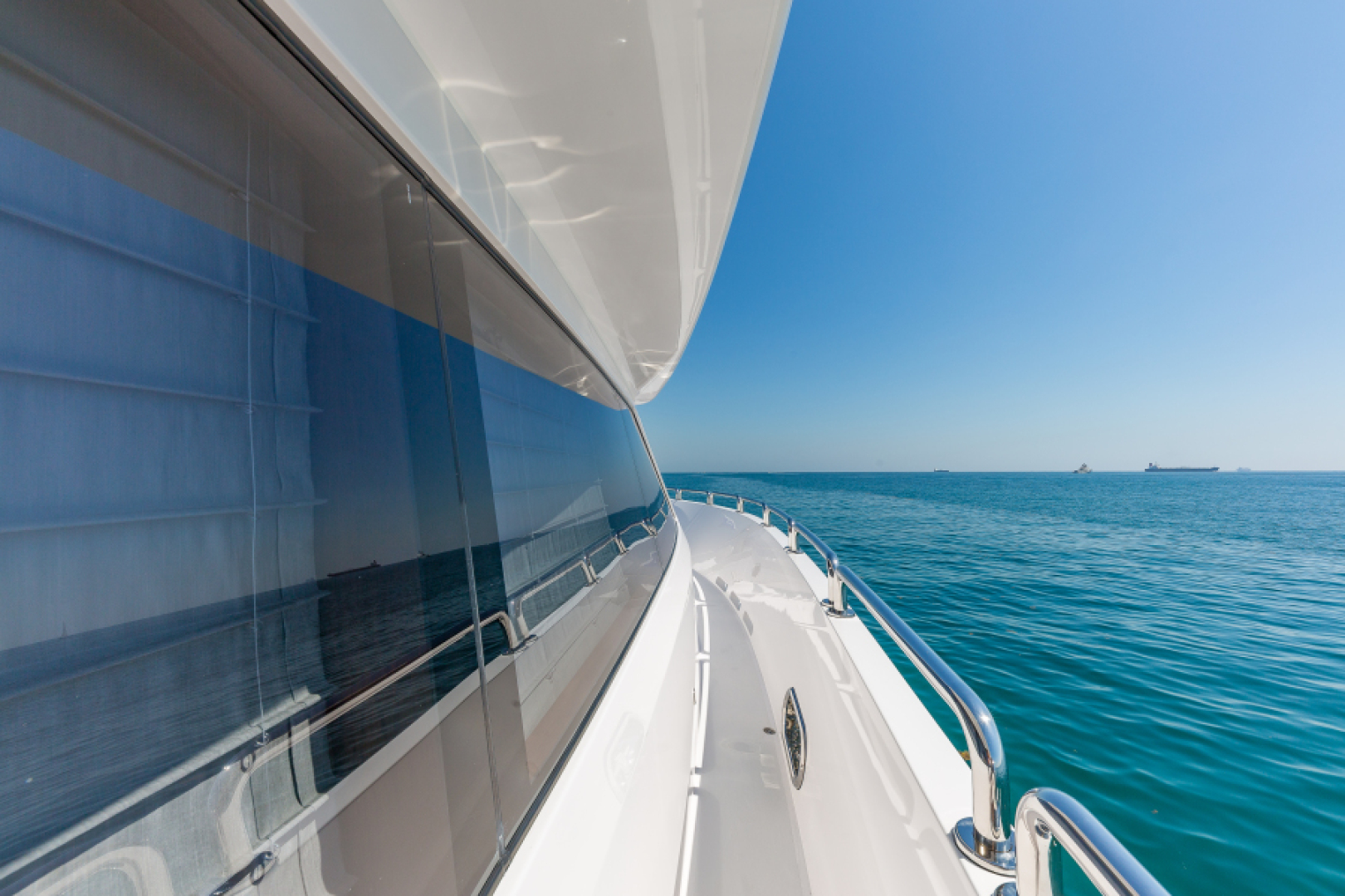 2018 Hargrave Raised Pilothouse - Image 5