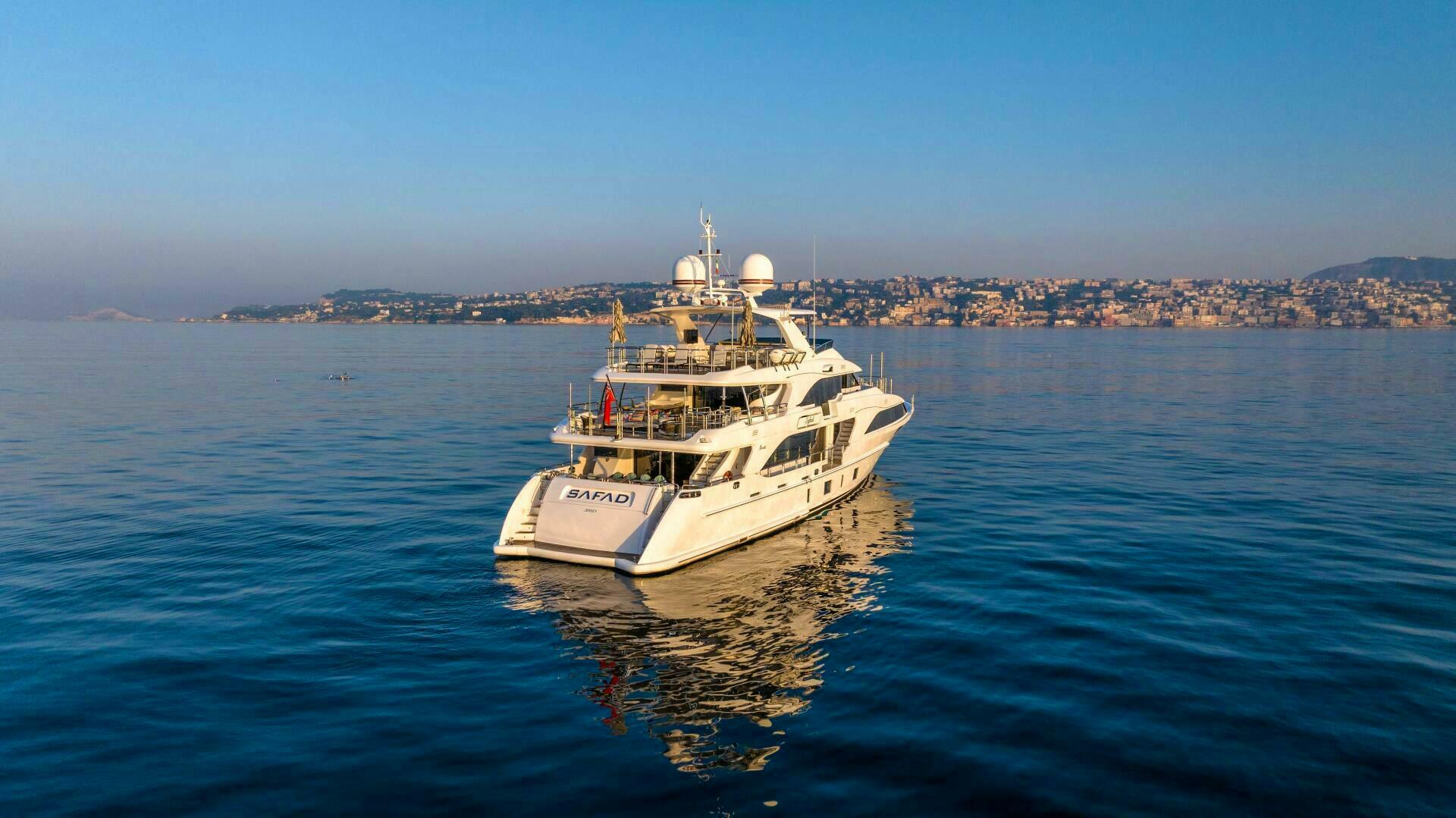2015 Benetti Benetti Classic 121 - Image 8