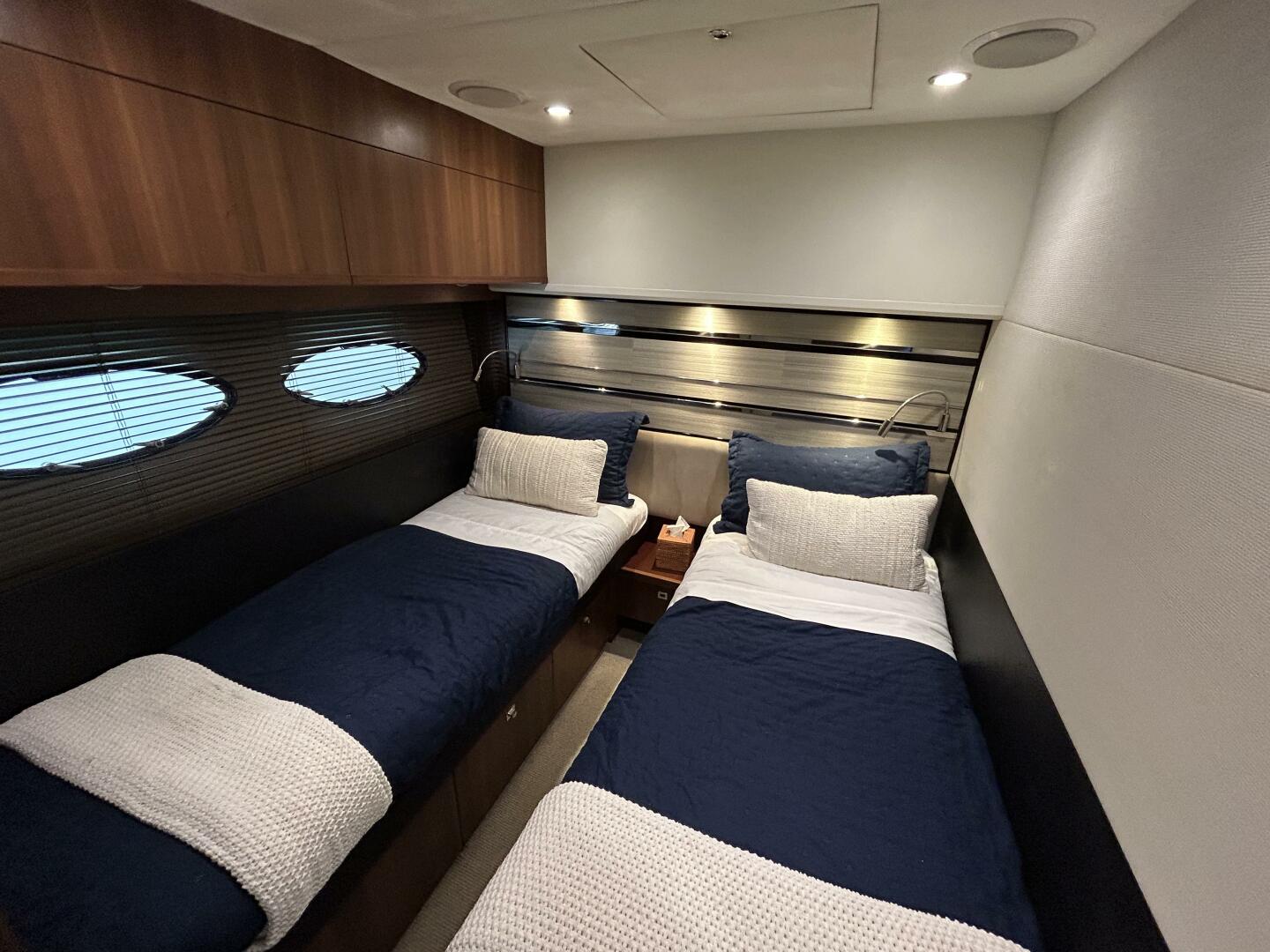 2014 Princess S72 - Image 24