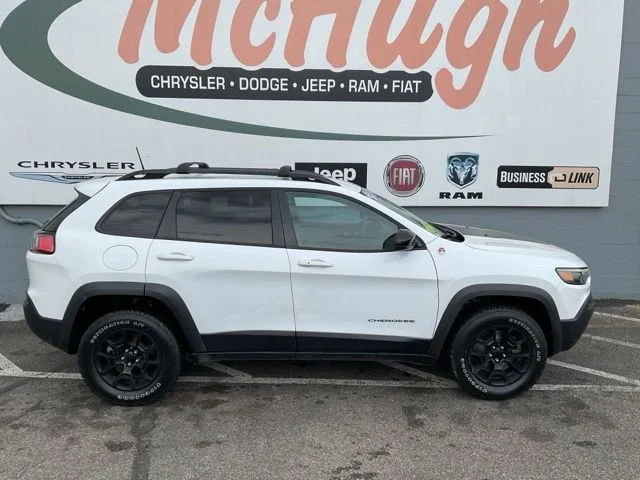2022 Jeep Grand-Cherokee-L Laredo Altitude 4x4 - Image 4