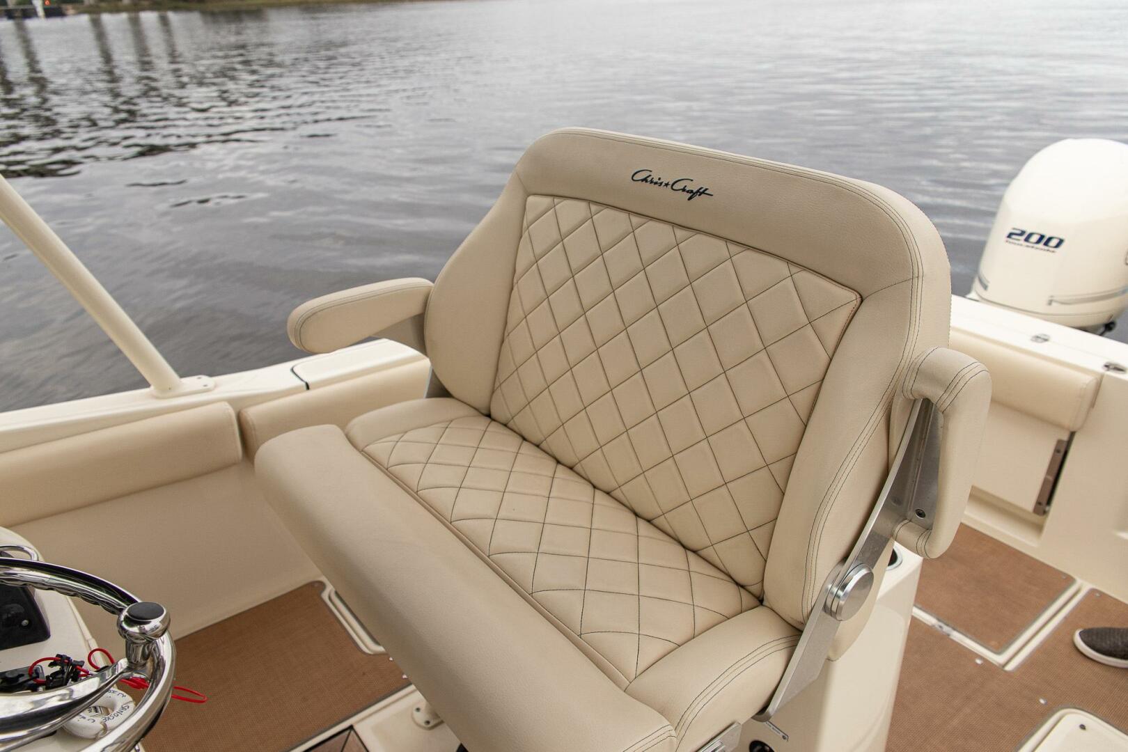 2016 Chris-Craft - Image 19