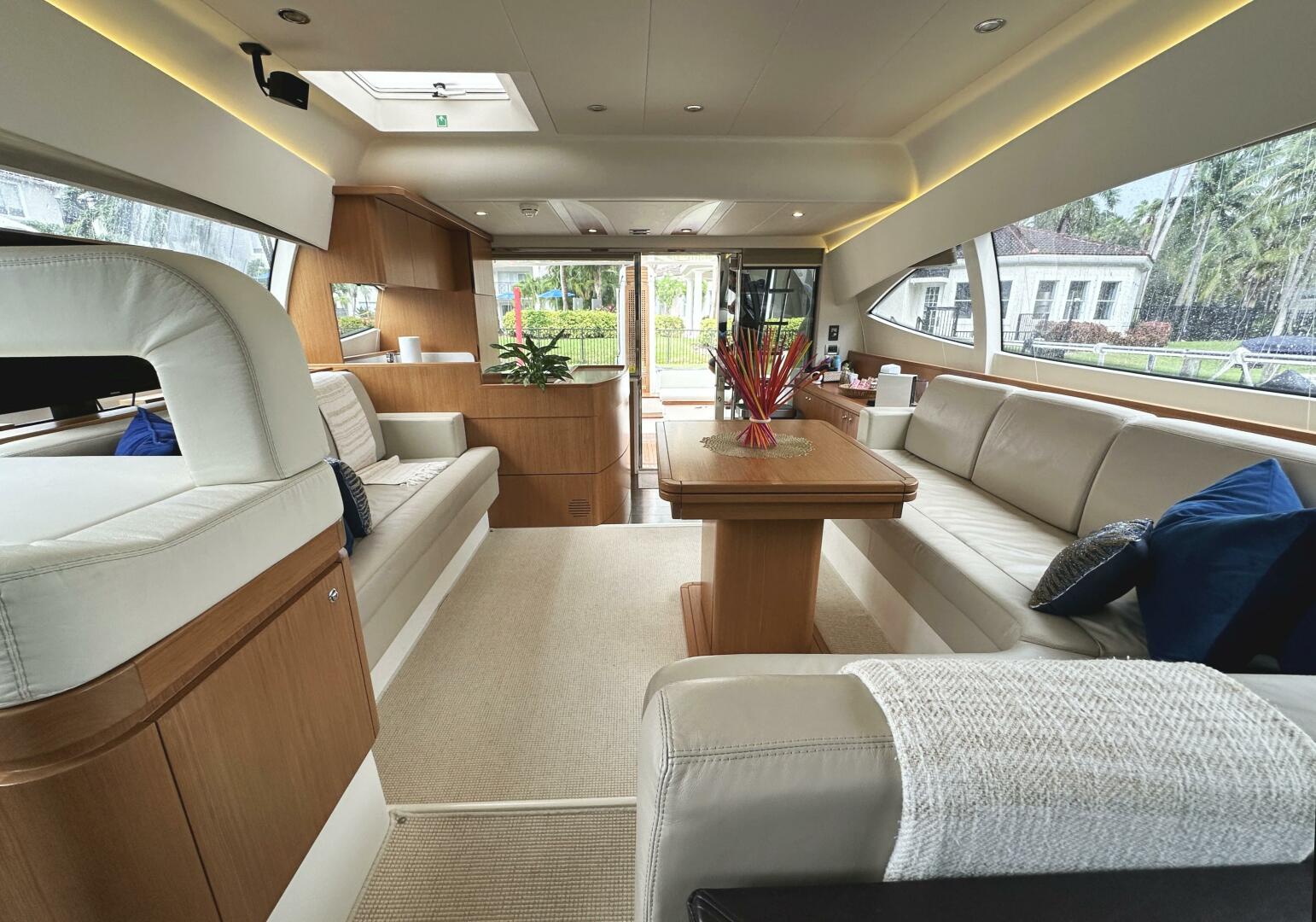 2014 Ferretti Yachts 530 - Image 13