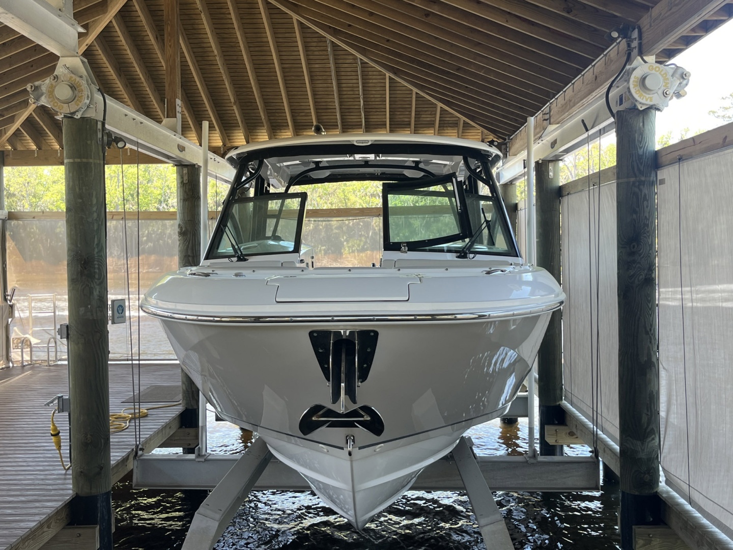 2022 Boston Whaler 320 Vantage - Image 3