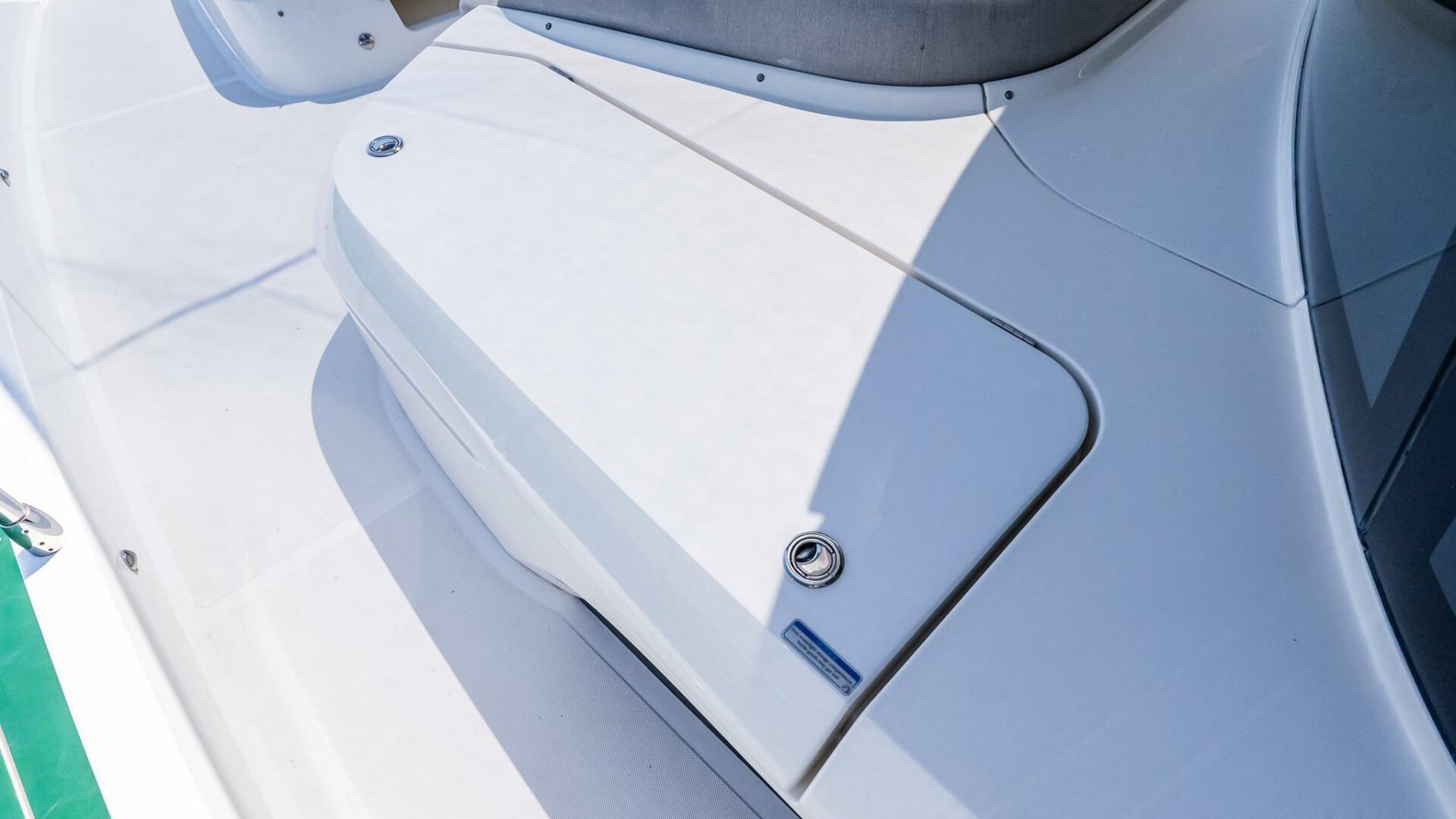 2022 Absolute Navetta 64 - Image 31