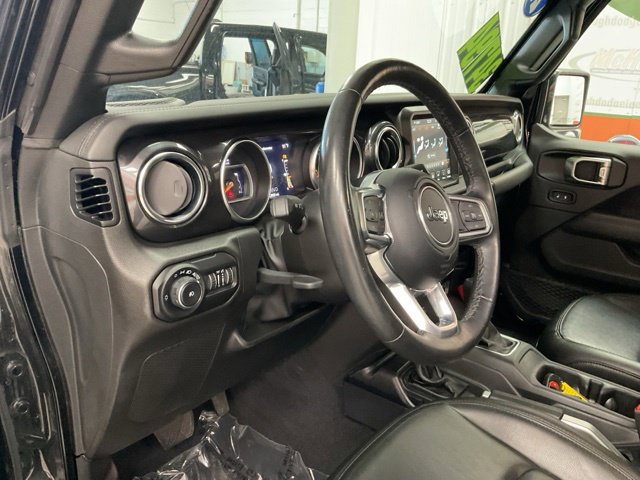 2022 Jeep Wrangler Unlimited Sahara Altitude - Image 12