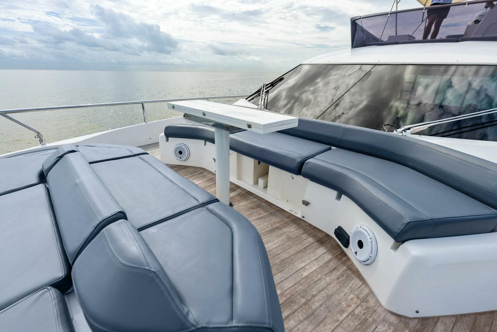 2018 Ferretti Yachts 800 - Image 15