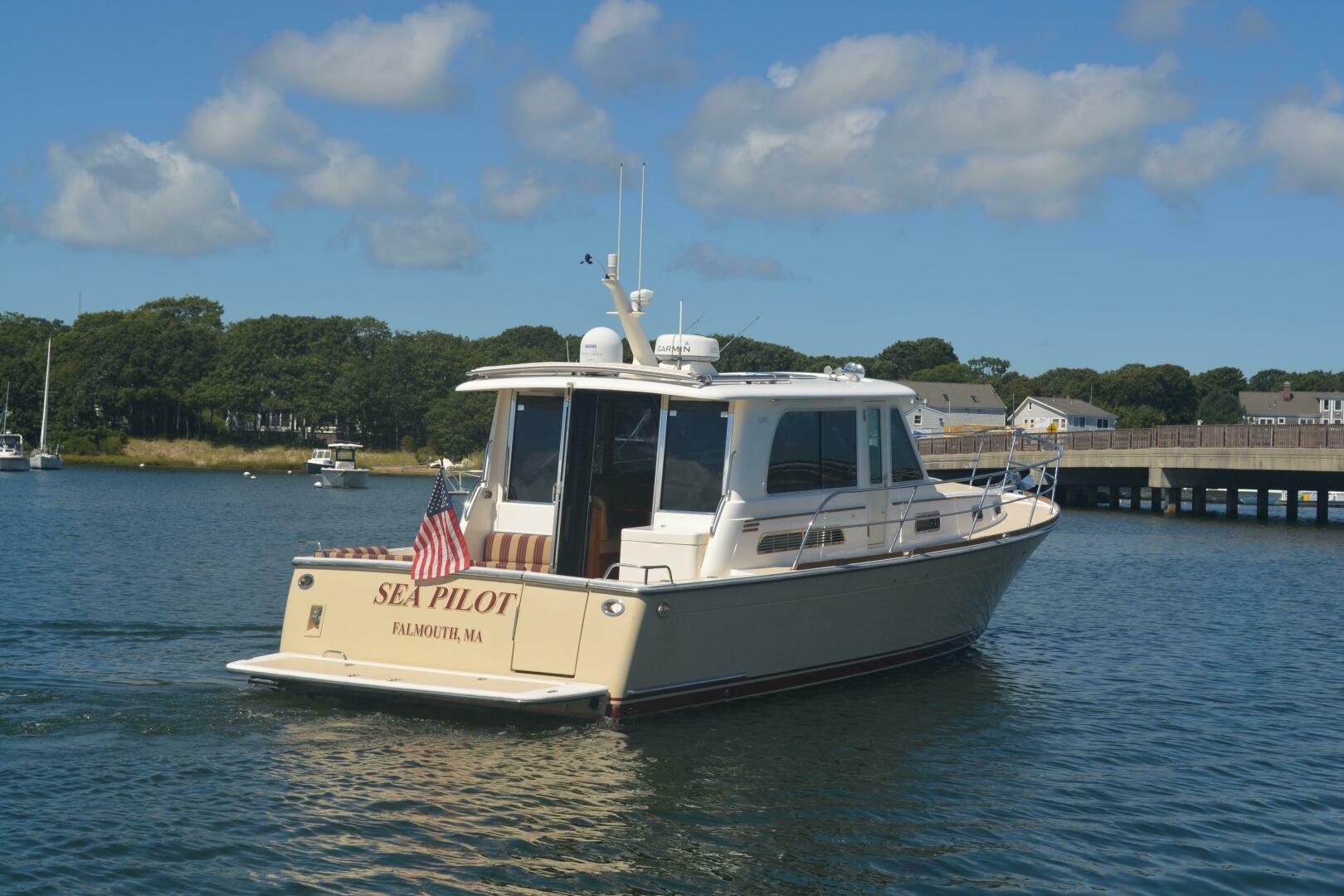 2014 Sabre 42 Salon Express - Image 3