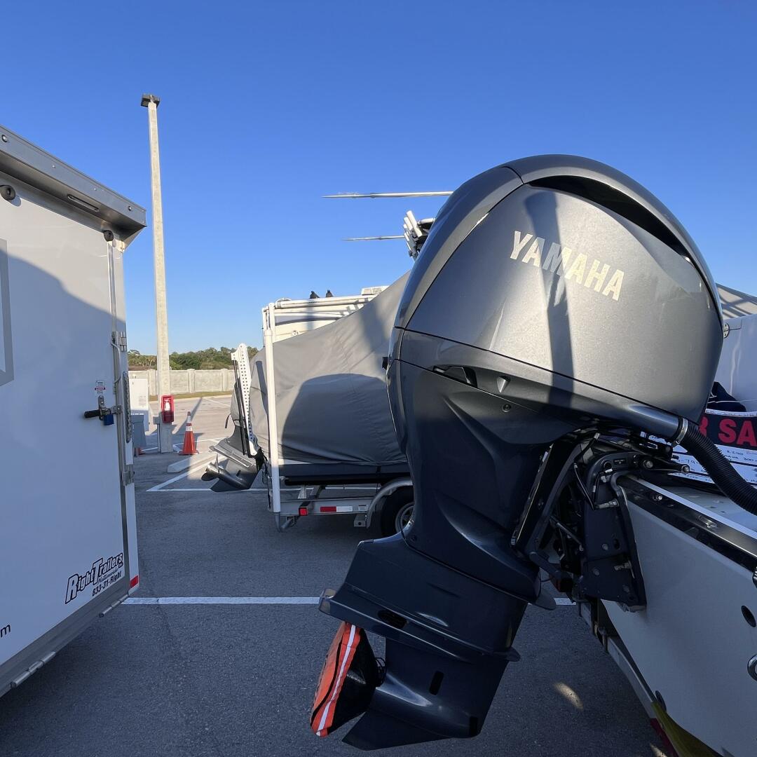 2013 Robalo R240 Center Console Base - Image 8