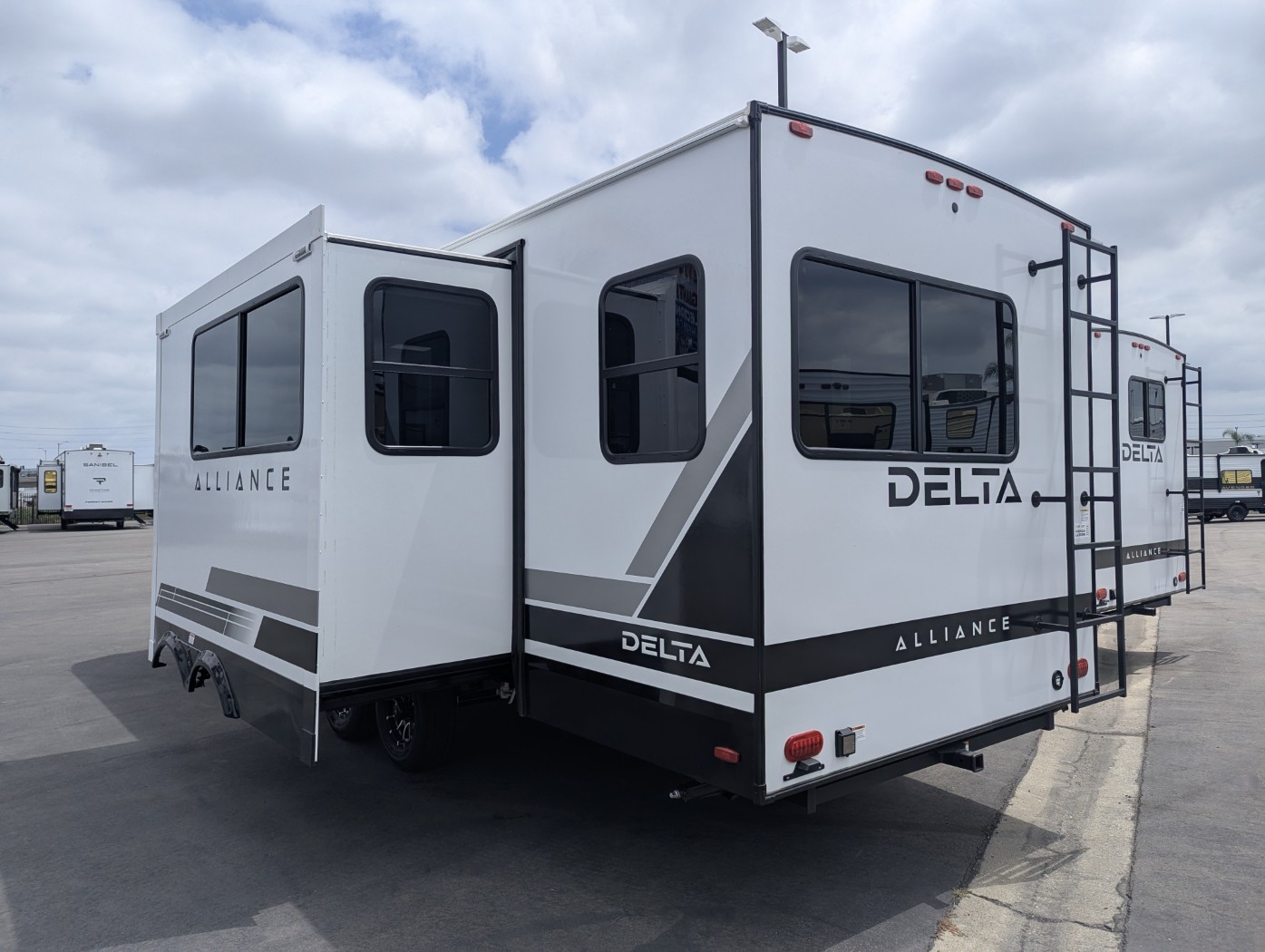 2027 Alliance RV Delta 252RL - Image 6
