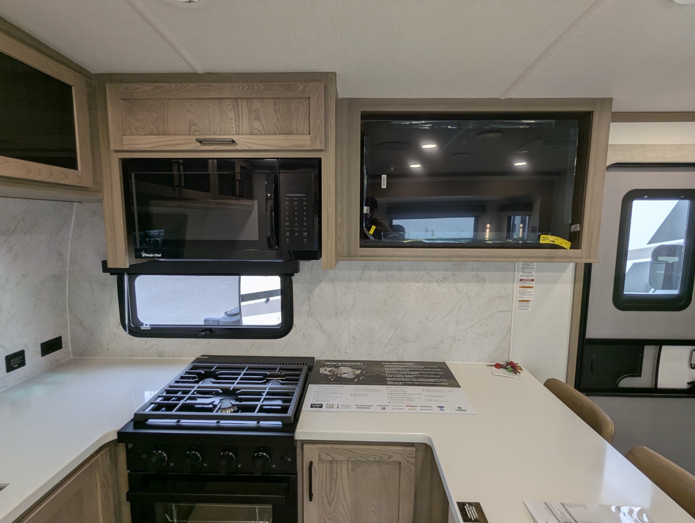 2026 Forest River Rockwood Signature 8263MBR - Image 14