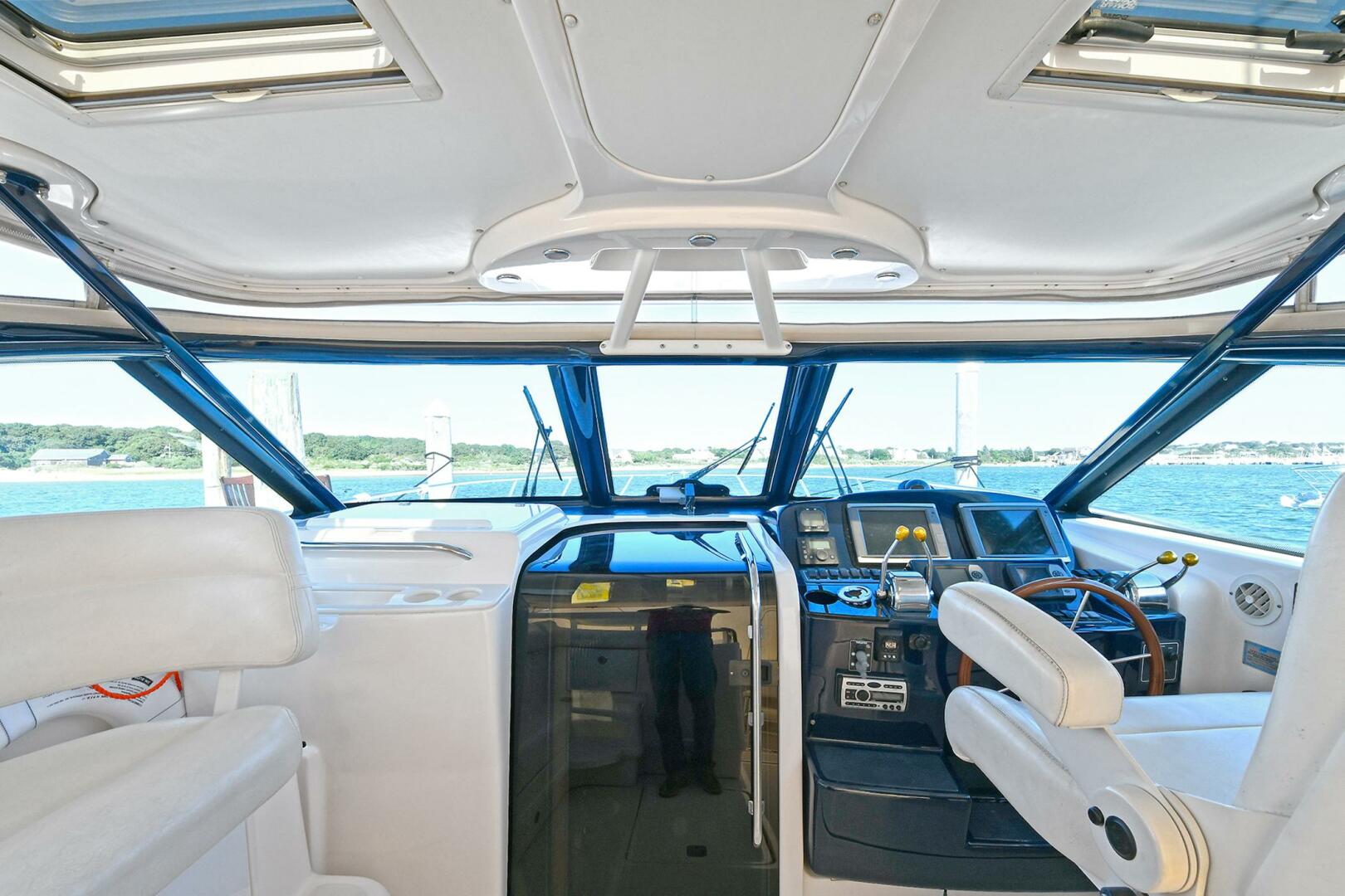 2008 Tiara Yachts 4200 Open - Image 21