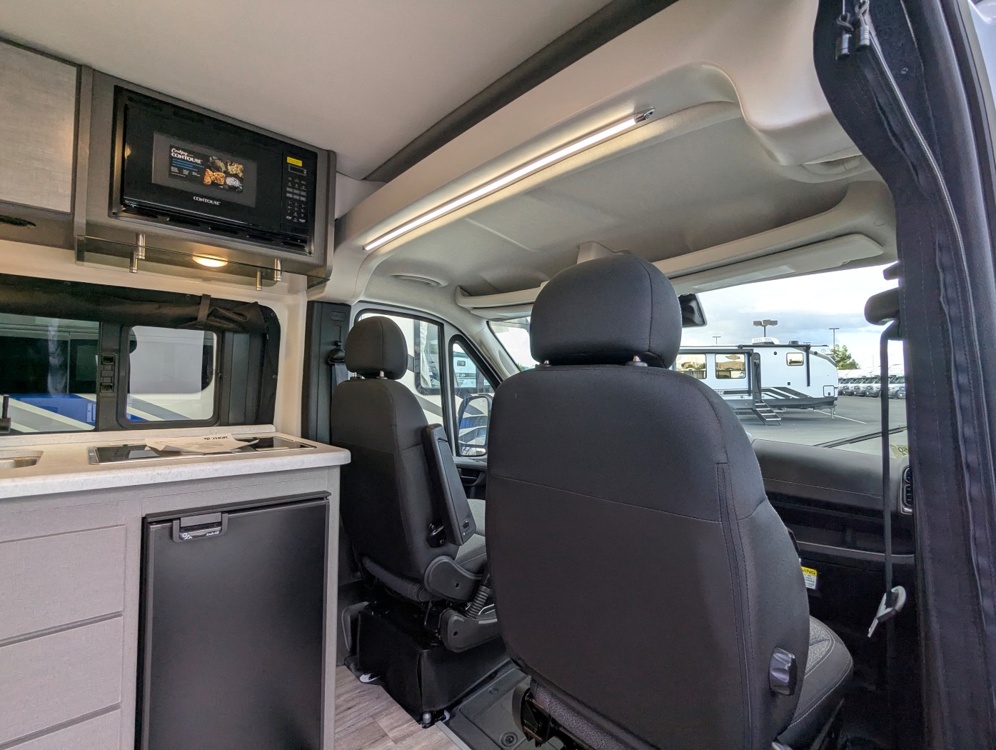 2026 Thor Motor Coach Rize 18GS - Image 10