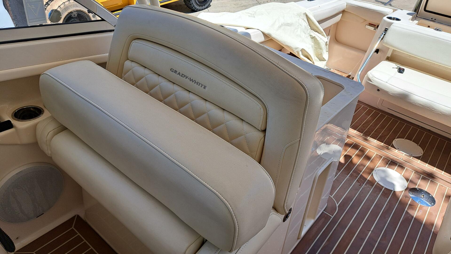2018 Grady-White Freedom 285 - Image 20