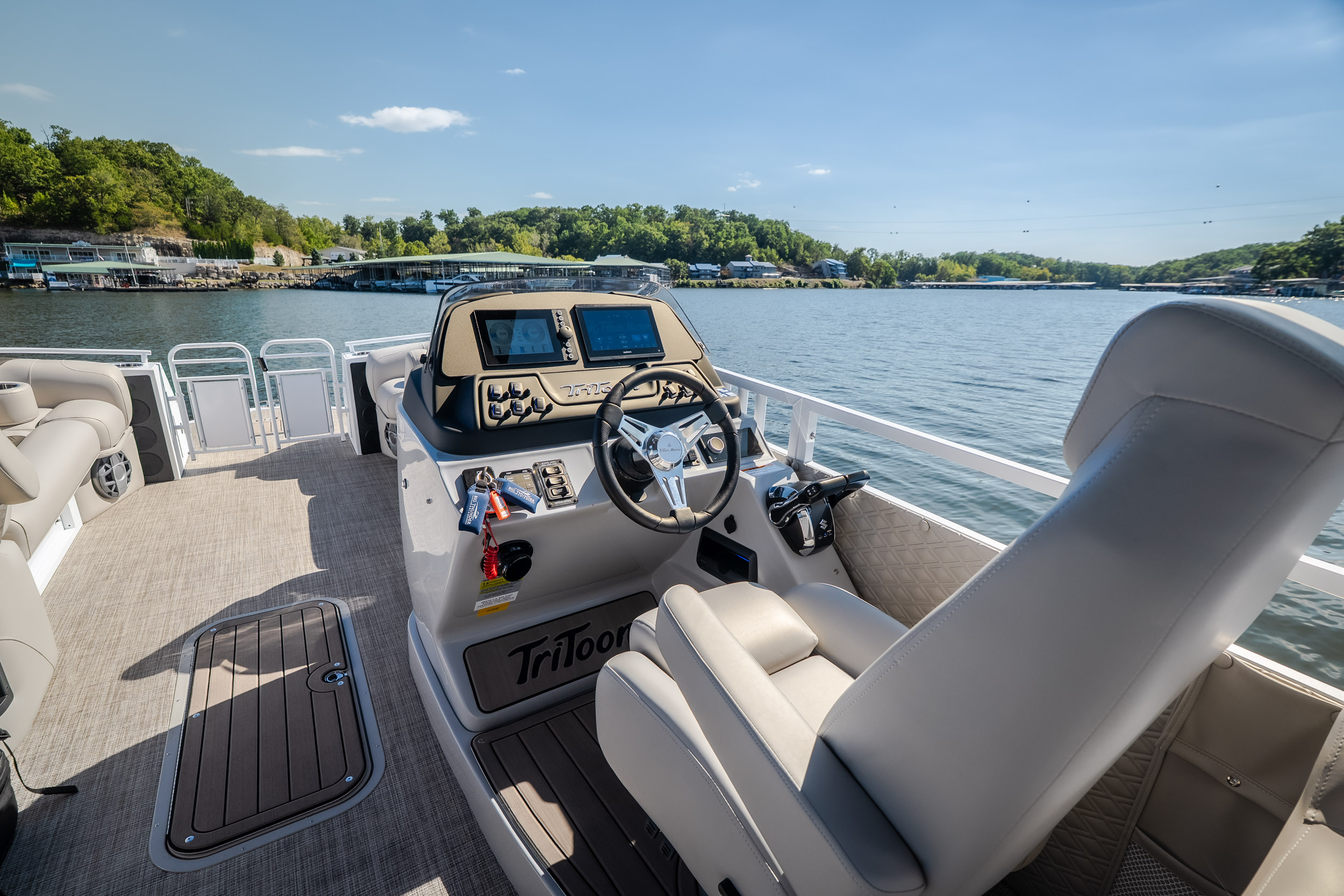 2026 JC Tritoon Sporttoon 26TT - Image 7