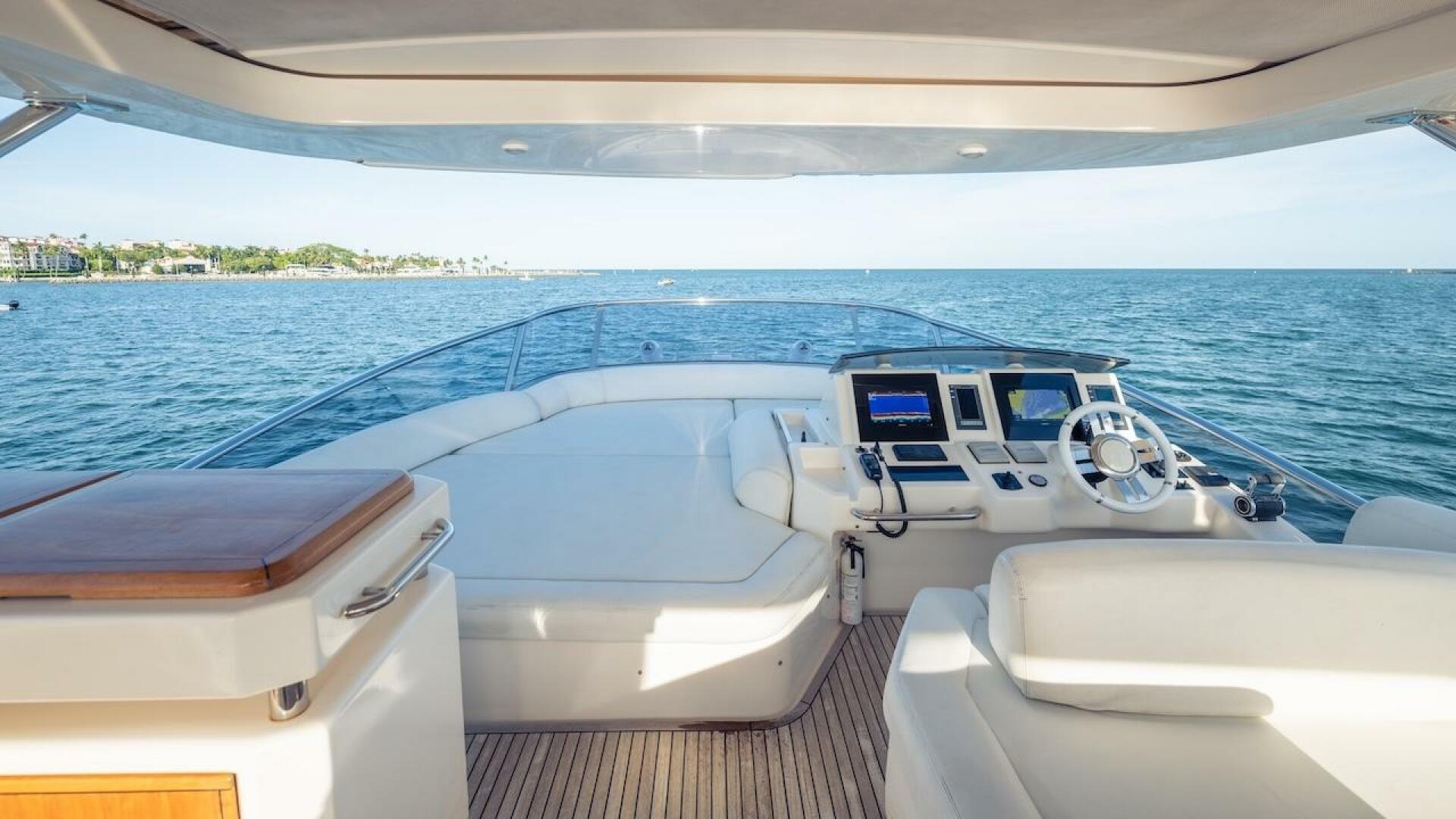 2012 Azimut Evolution - Image 37