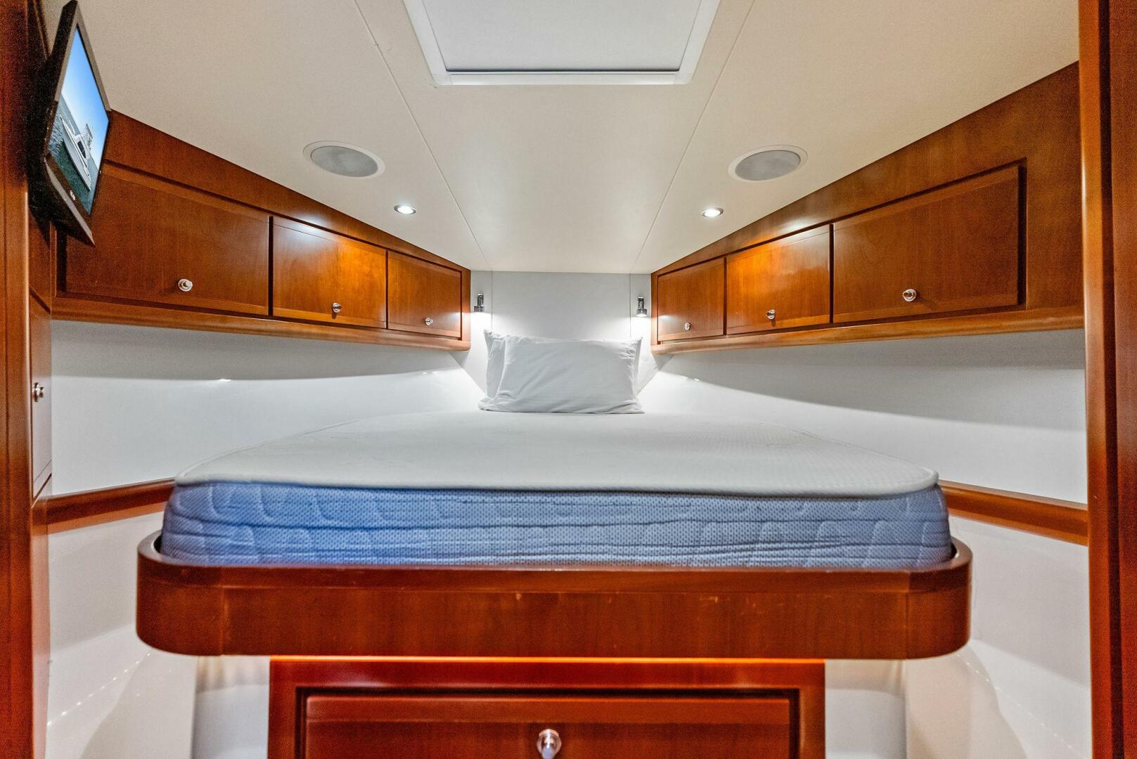 2006 BERTRAM Convertible Base - Image 38